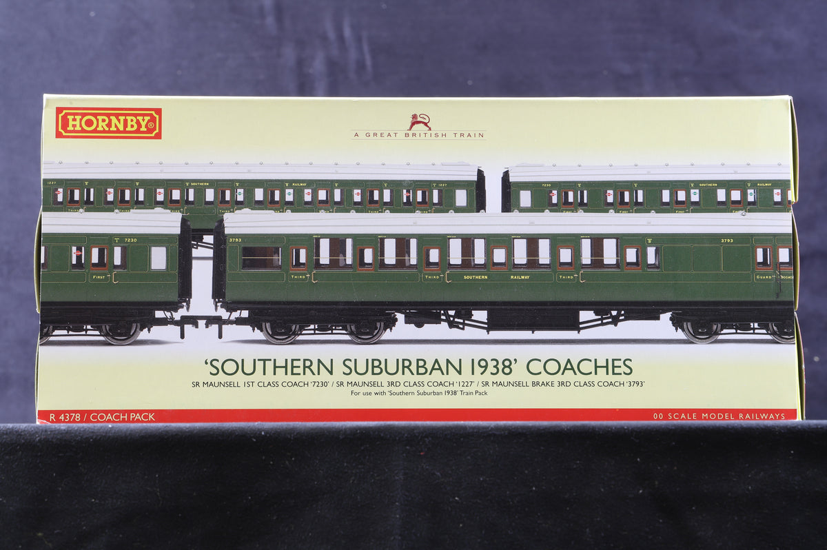 Hornby OO R4378 Pack Of 3 Southern Suburban 1938 Coaches