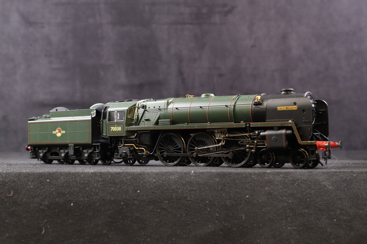 Hornby OO R2719 Class 7P6F 4-6-2 Britannia 70038 &quot;Robin Hood&quot; in BR Green with late crest