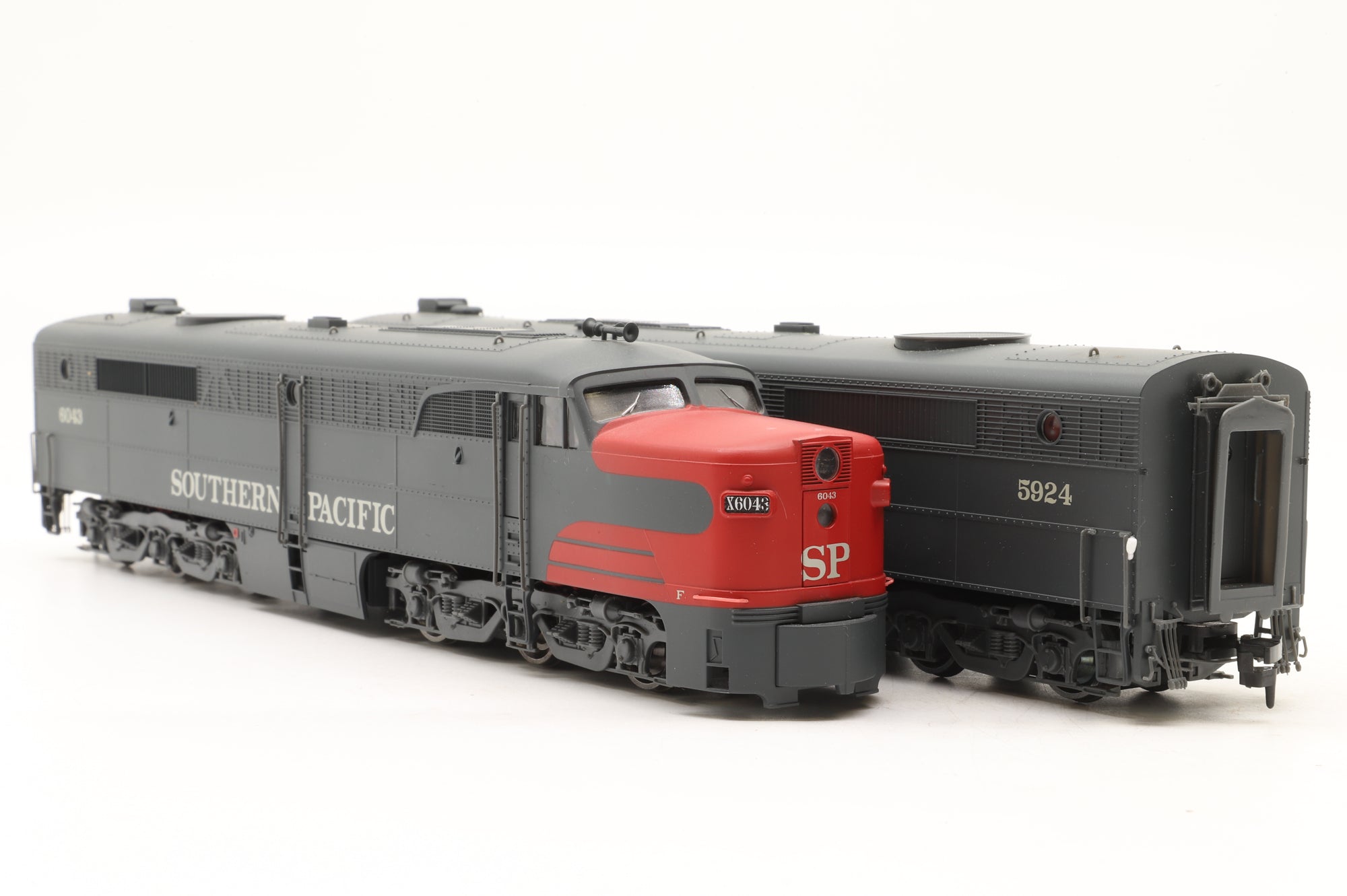 Proto 2000 HO 21621/24 PA/B Set 6036/5024 in SP Black/Red