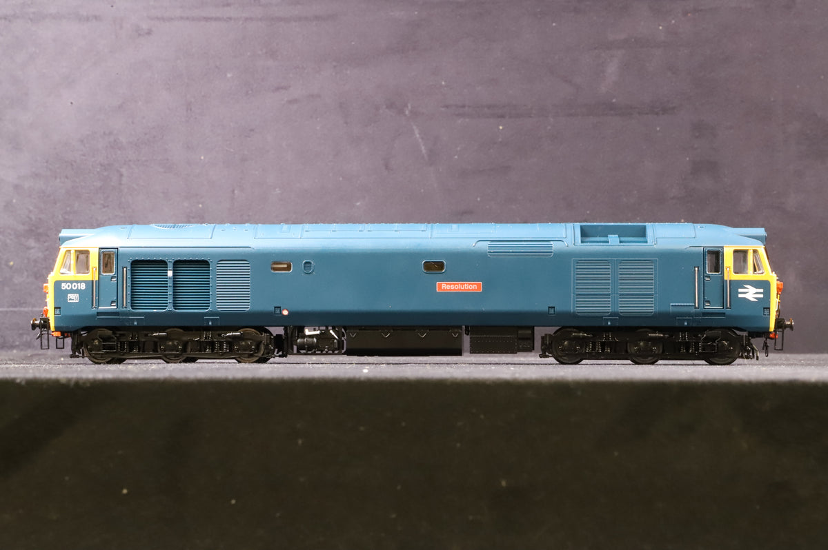 Hornby OO R2348 Class 50 50018 &#39;Resolution&#39; in BR Blue