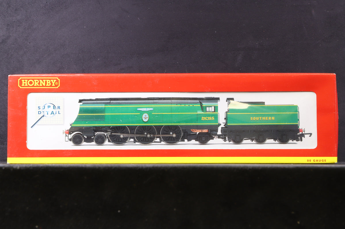 Hornby OO R2283 Battle of Britain &#39;21C55&#39; &#39;Fighter Pilot&#39; SR green