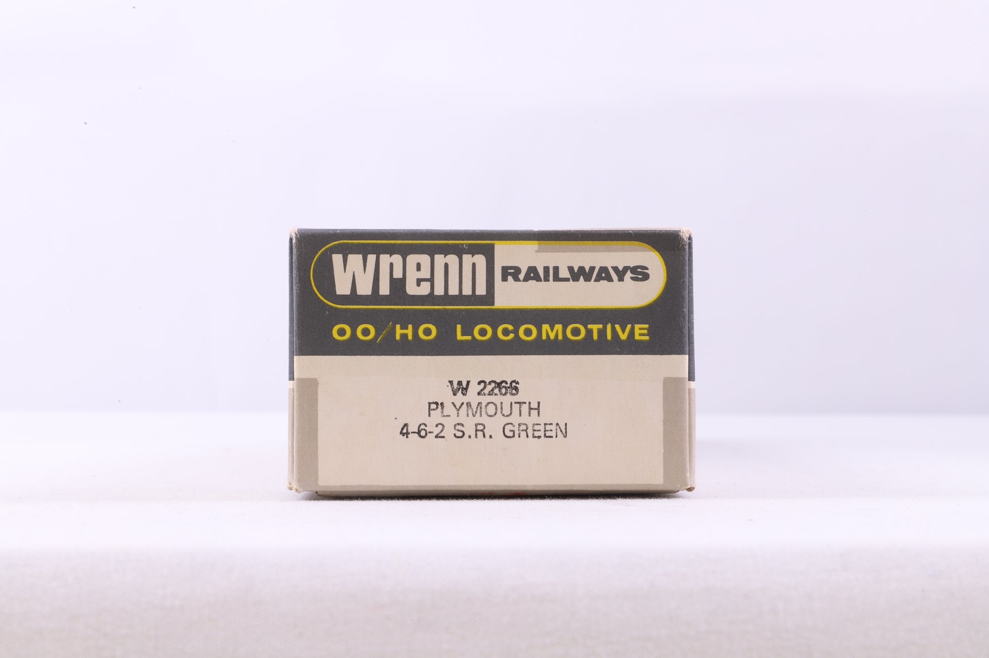 Wrenn OO W2266 West Country Class 'Plymouth' SR Green