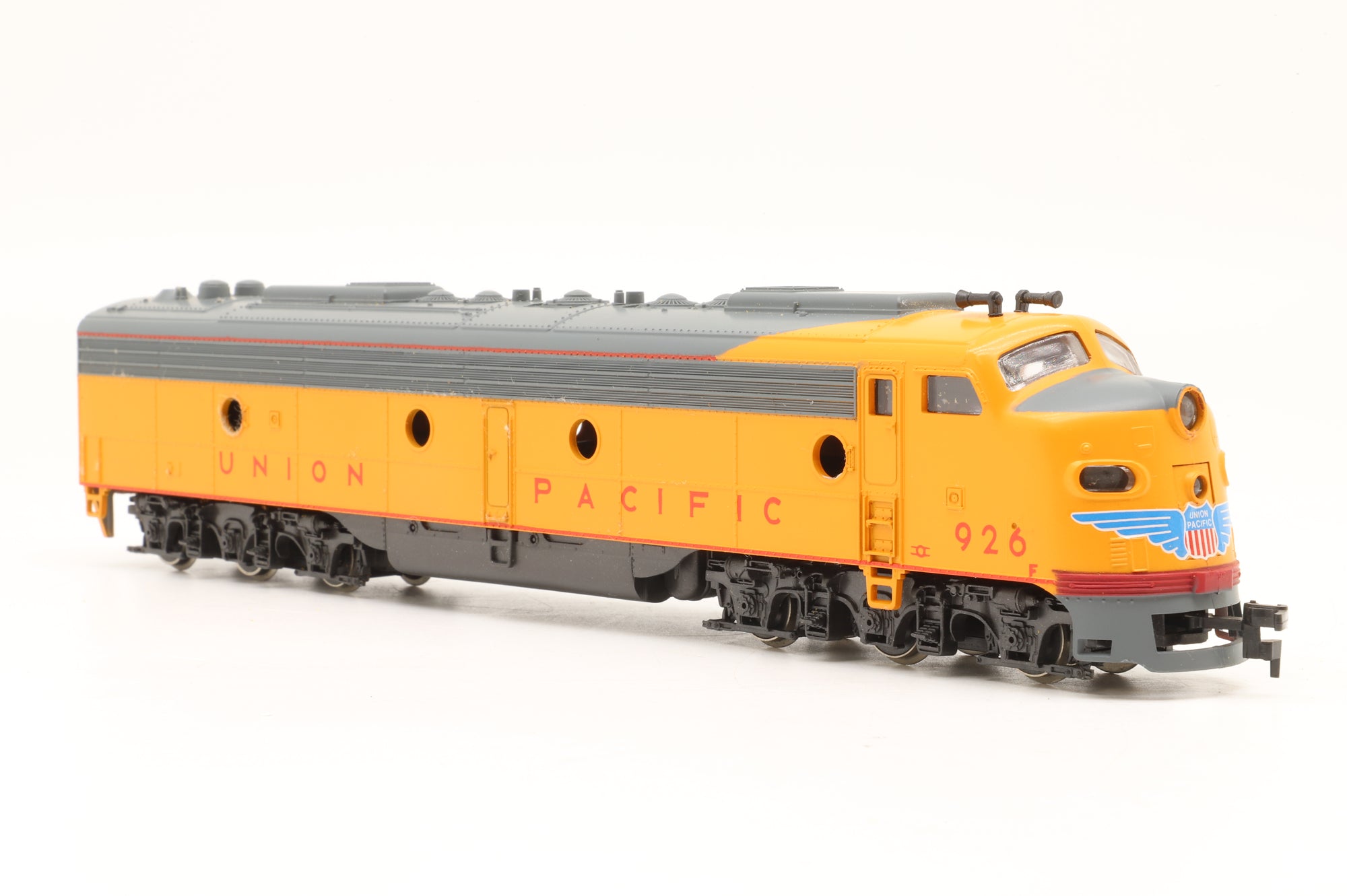 Rivarossi HO 1932 GM EMD E-8 #926 in Union Pacific Livery