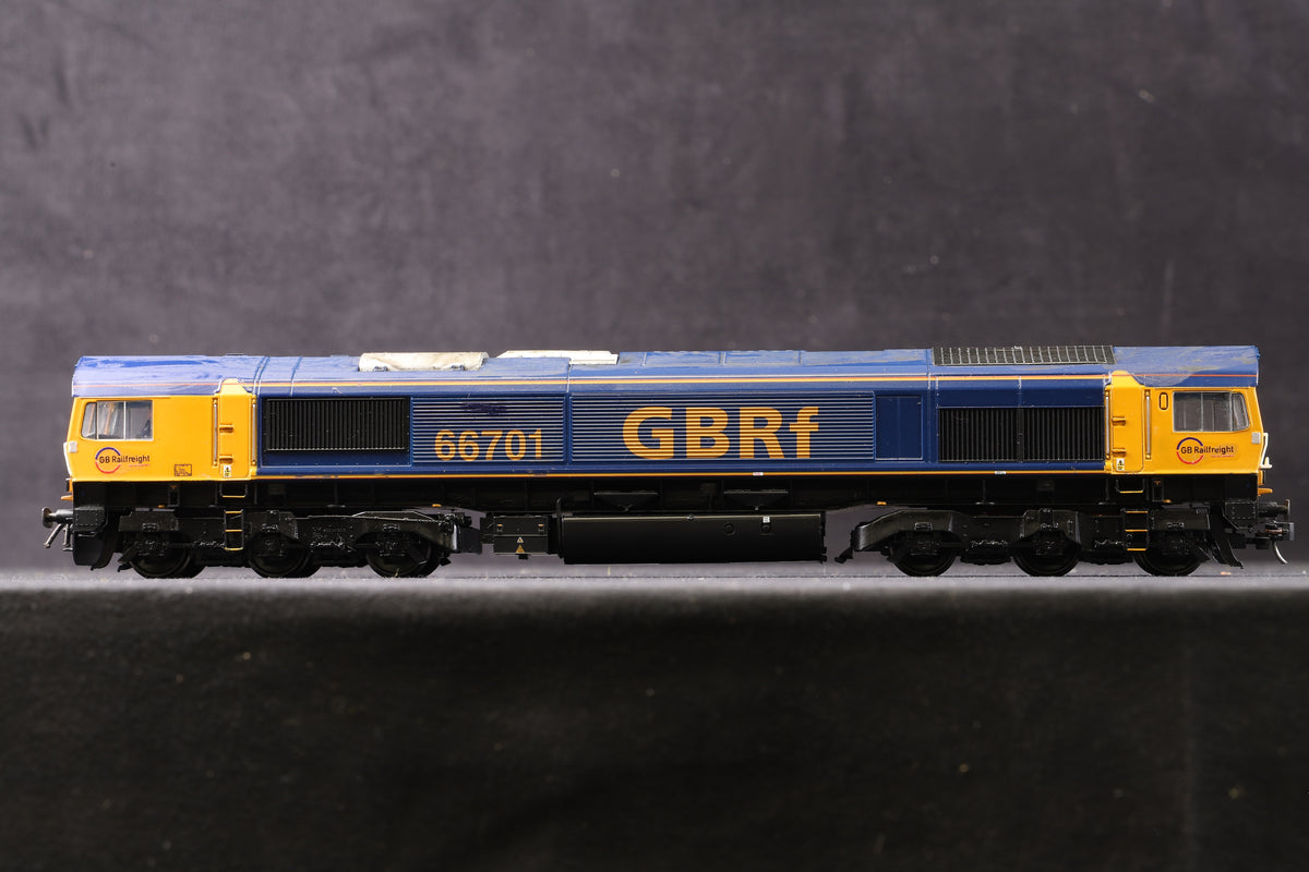 Bachmann OO 32-727 Class 66 &#39;66701&#39; GBRf, DCC Sound