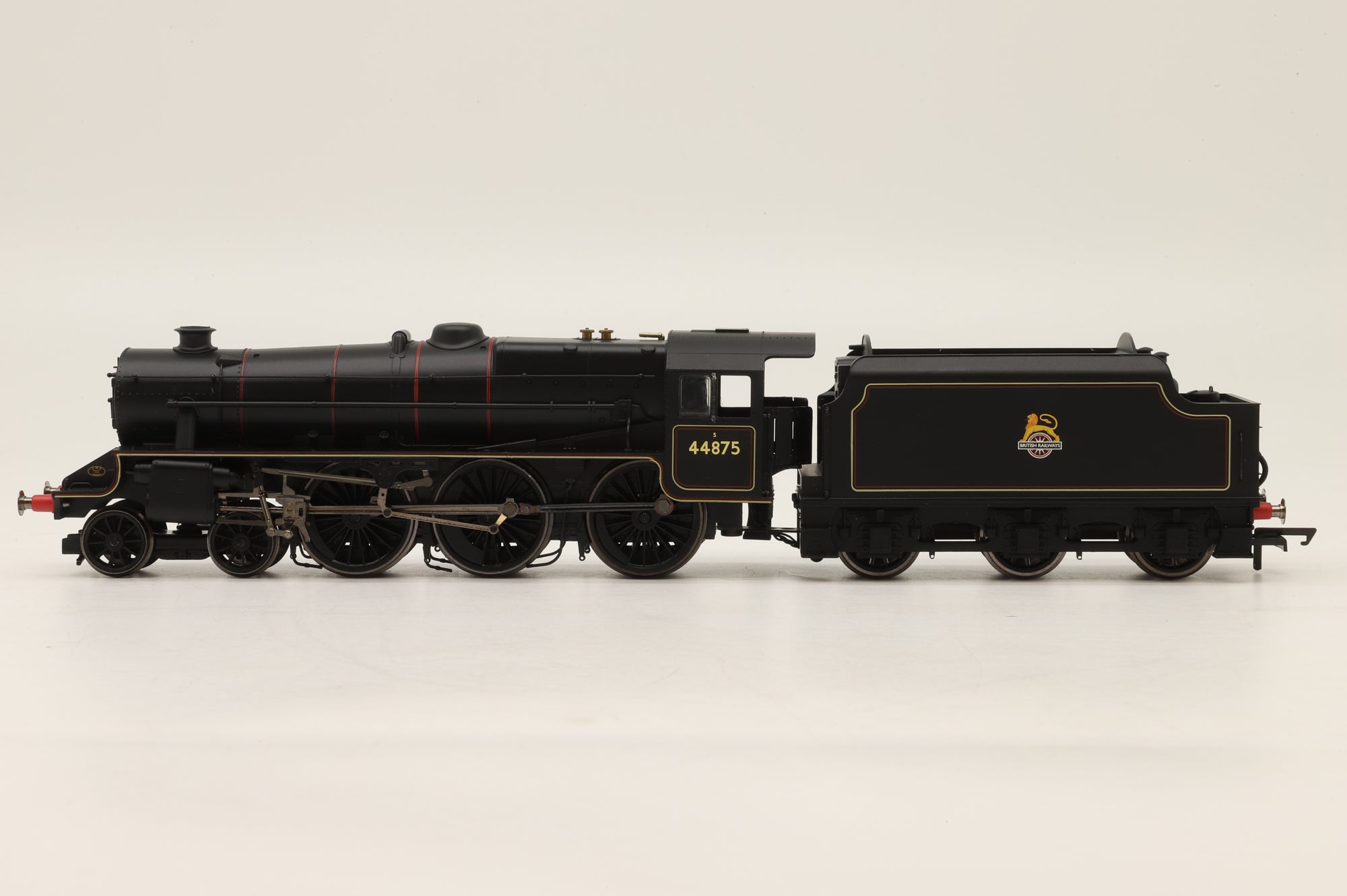 Hornby OO R2804XS 'Black 5' 44875 in Lined BR Black w/ Early Crests – DCC Sound