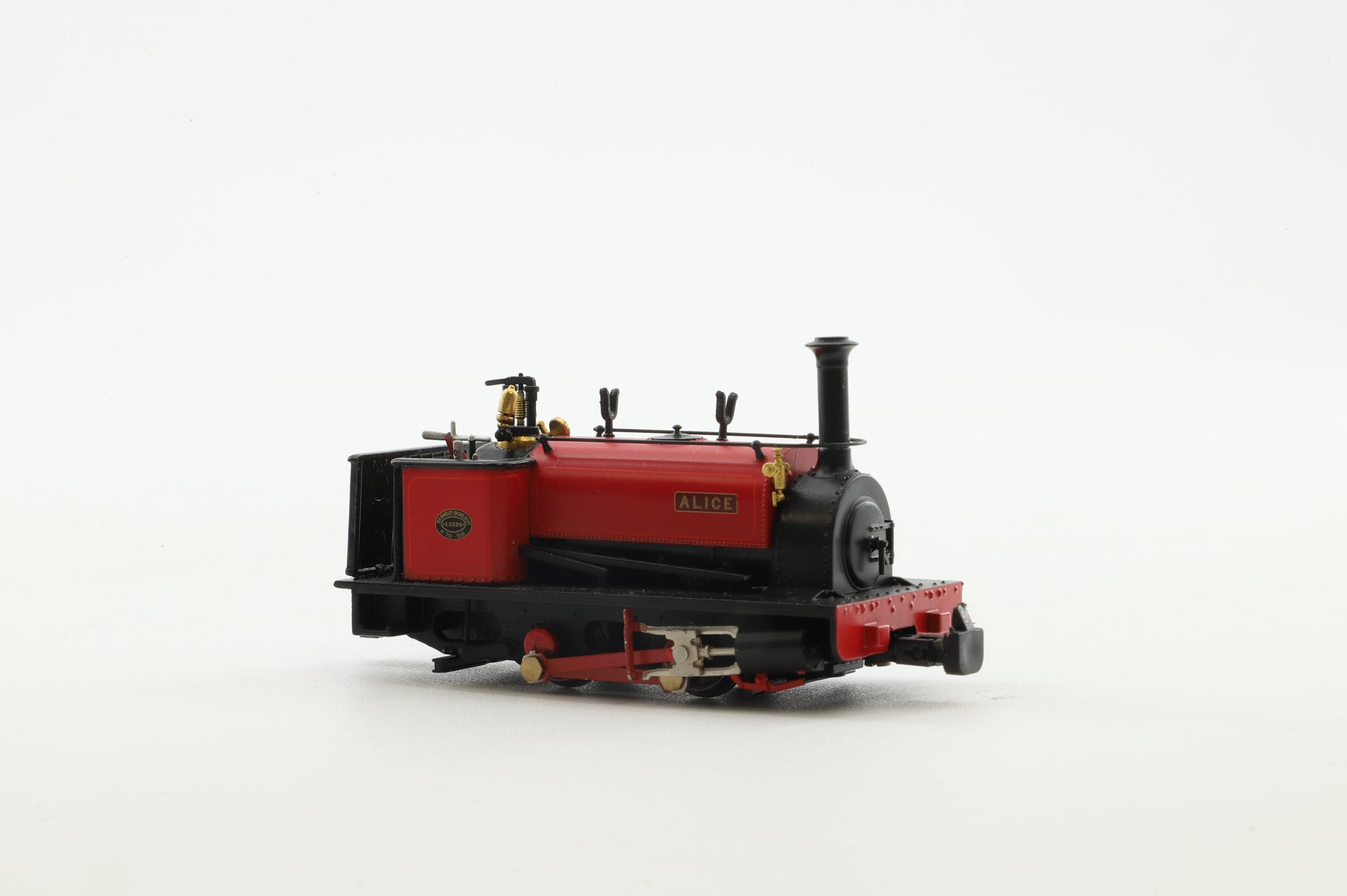 Bachmann OO9 391-050 Quarry Hunslet 0-4-0 Tank 'Alice' in Dinorwic Quarry Red