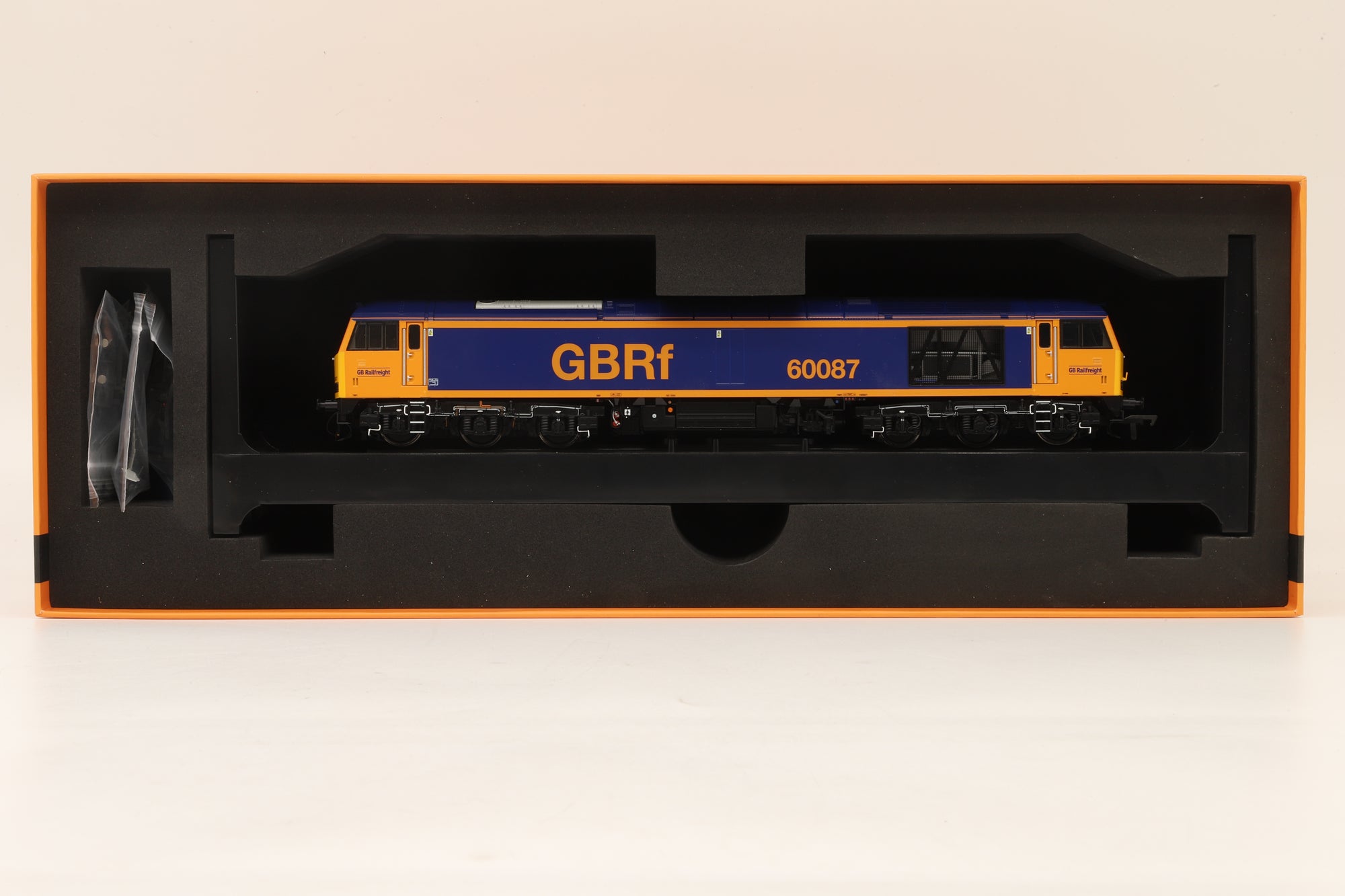 Cavalex OO CM-60087-GBRF Class 60 60087 in GBRF Livery
