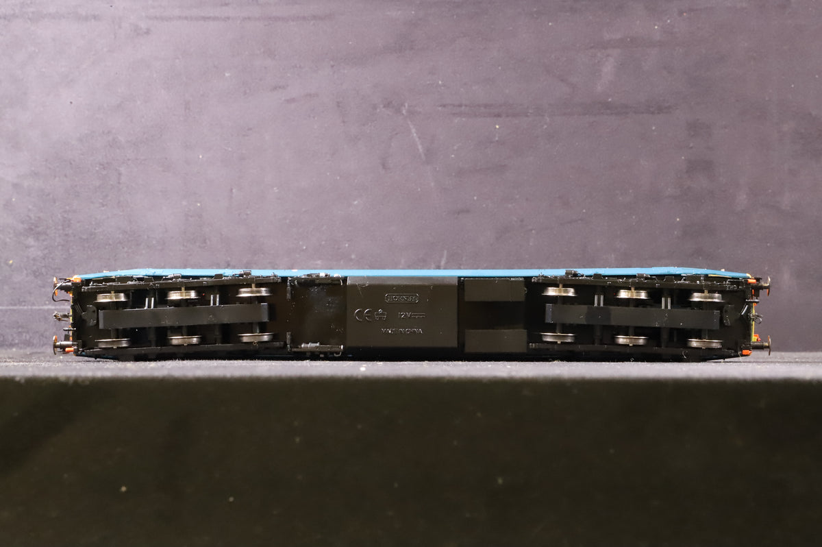 Hornby OO R2348 Class 50 50018 &#39;Resolution&#39; in BR Blue