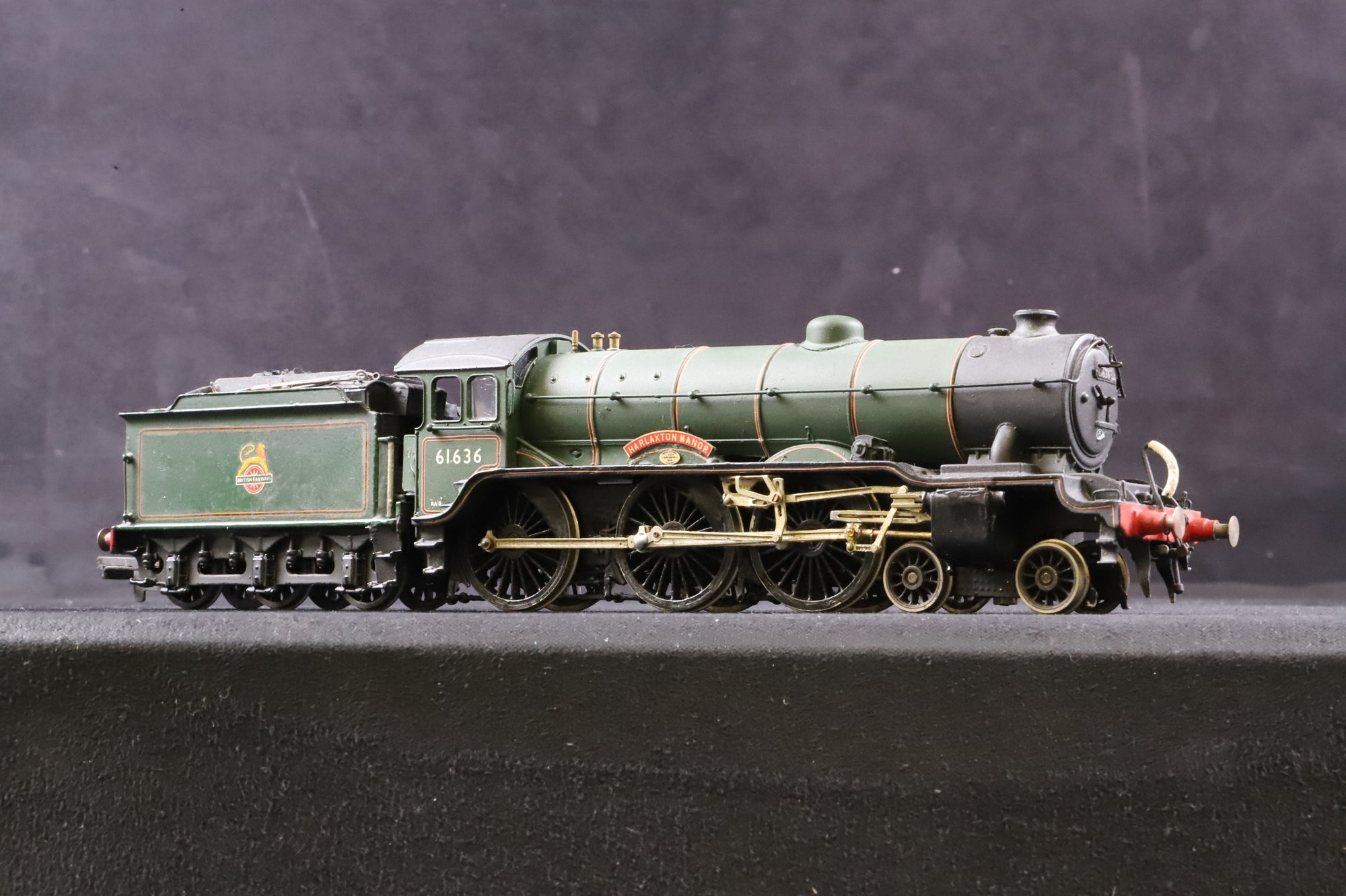 Hornby/ Comet OO Class B17 '61636' BR Green E/C