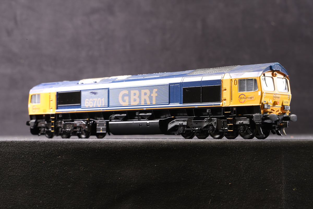 Bachmann OO 32-727 Class 66 &#39;66701&#39; GBRf, DCC Sound