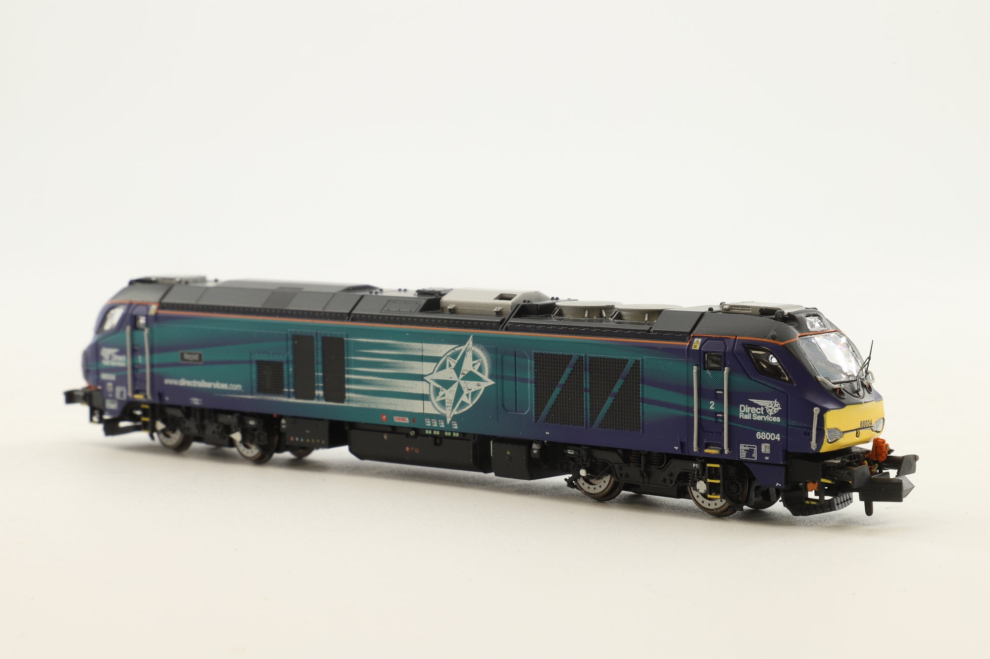 Dapol N 2D-022-008 Class 68 Rapid '68004' DRS Compass