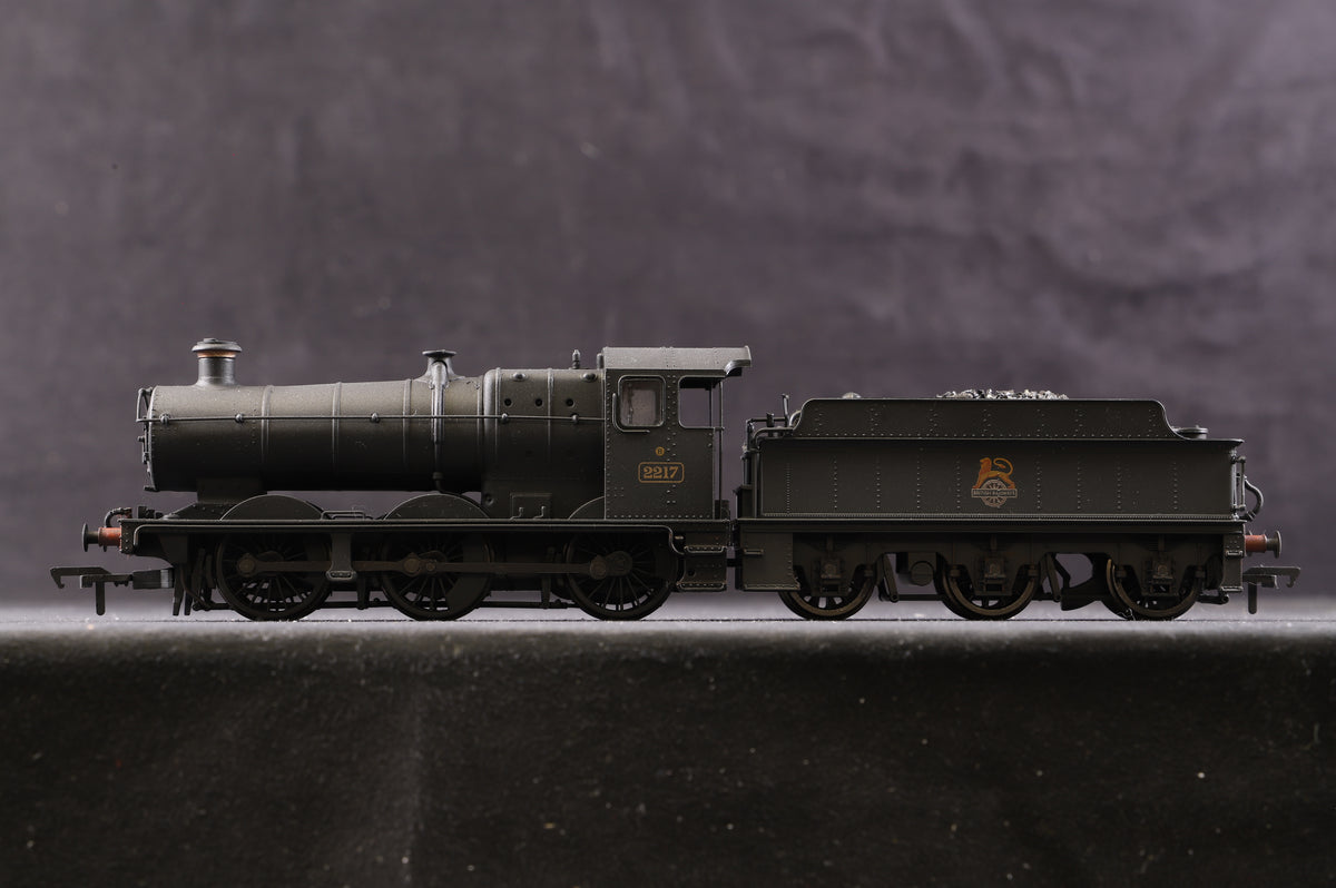 Bachmann OO 32-305 Collett Goods &#39;2217&#39; BR Plain Black E/C Weathered