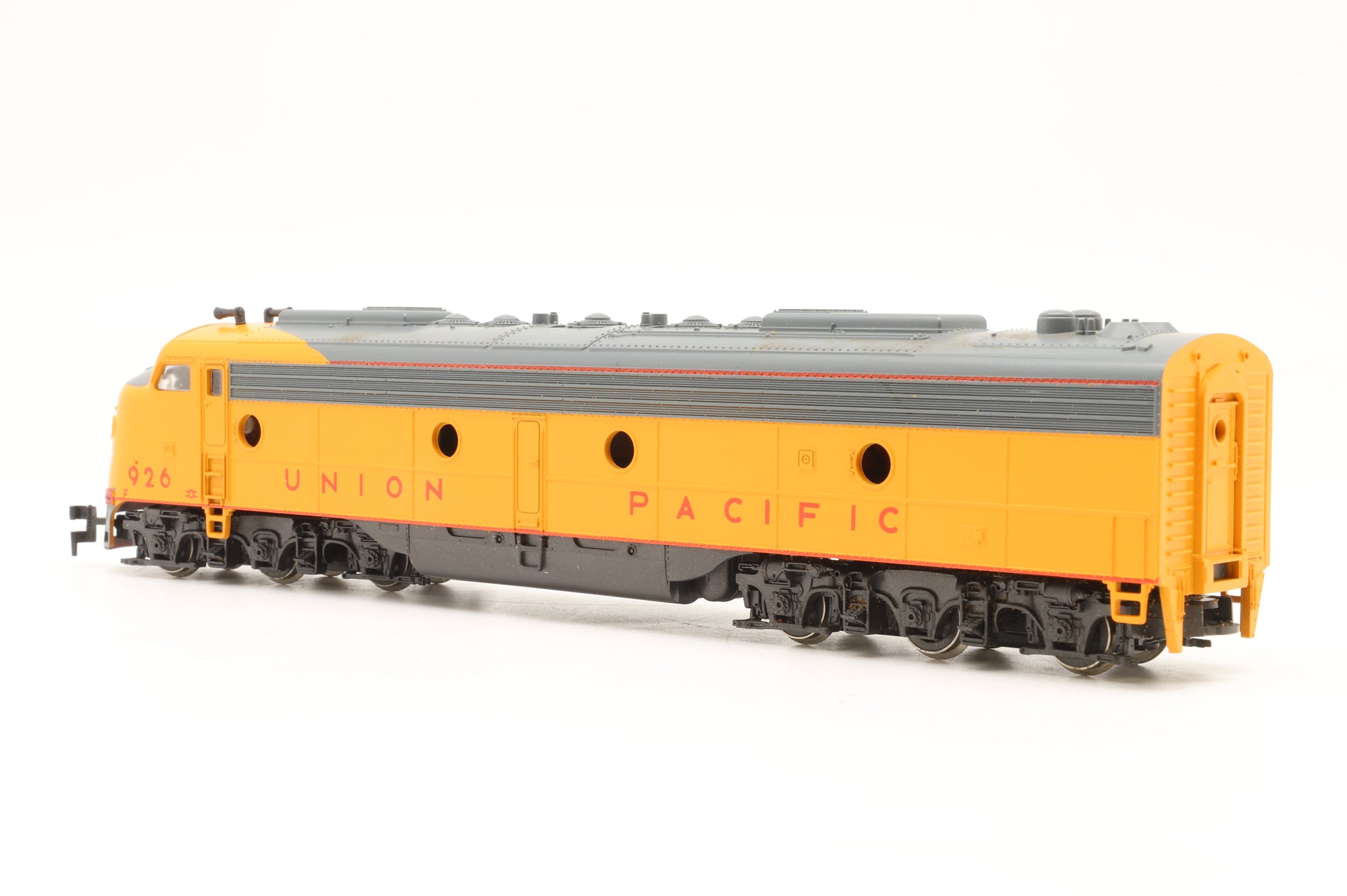 Rivarossi HO 1932 GM EMD E-8 #926 in Union Pacific Livery