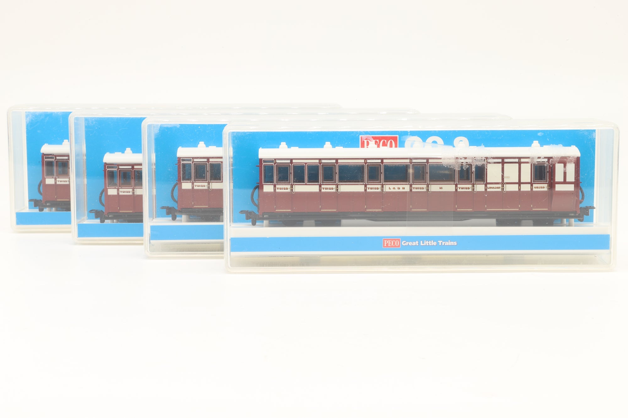 PECO OO-9 Rake of 4x L&B Coaches
