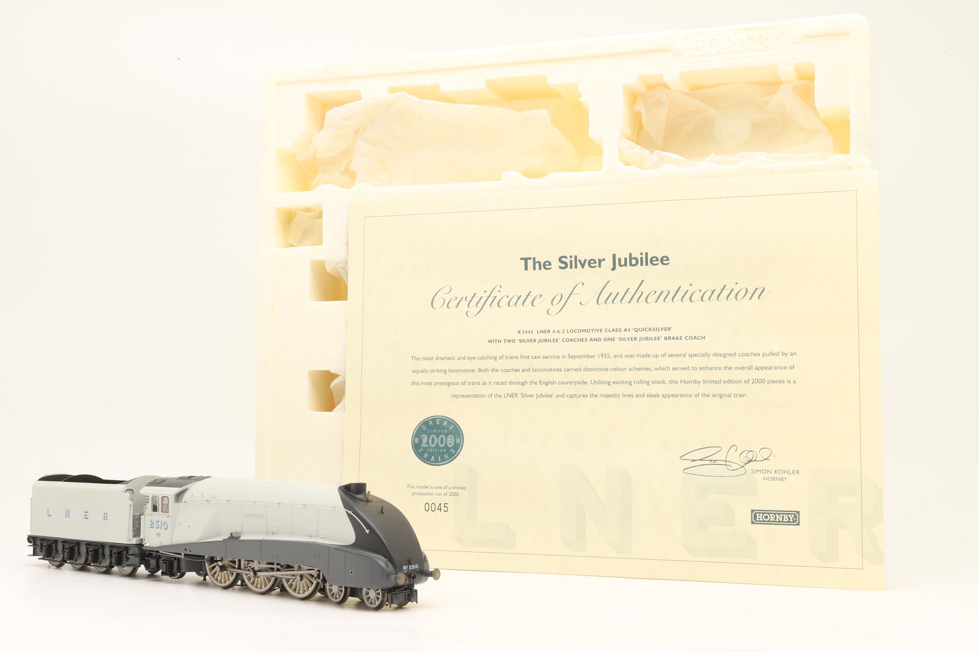 Hornby OO R2445 Silver Jubilee Train Pack Ltd Ed 45/ 2000