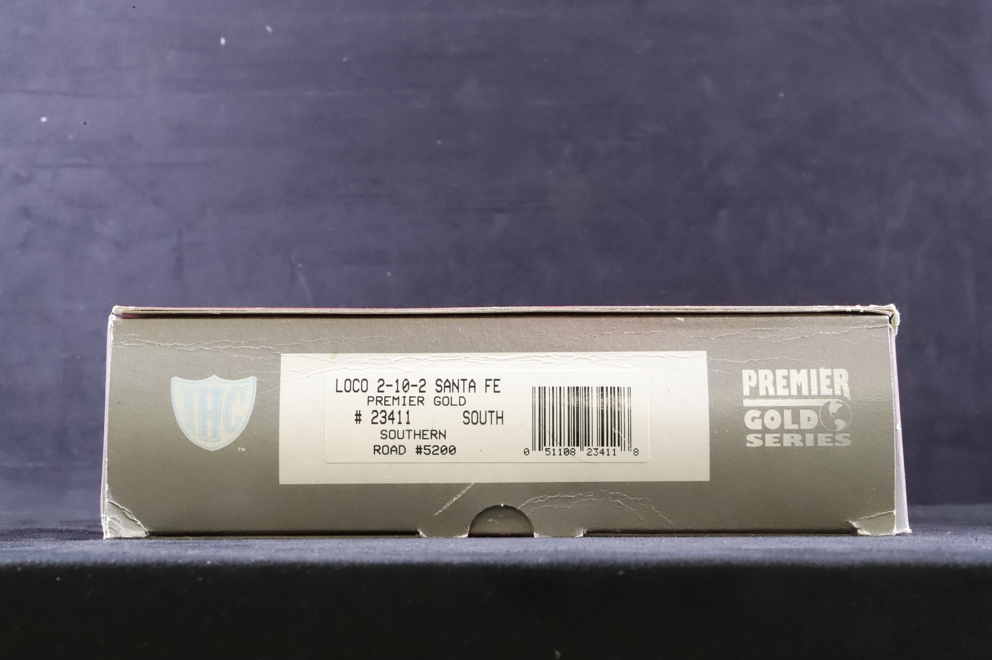 IHC HO 23411 2-10-2 Santa Fe Steam Locomotive '5200' SR Green