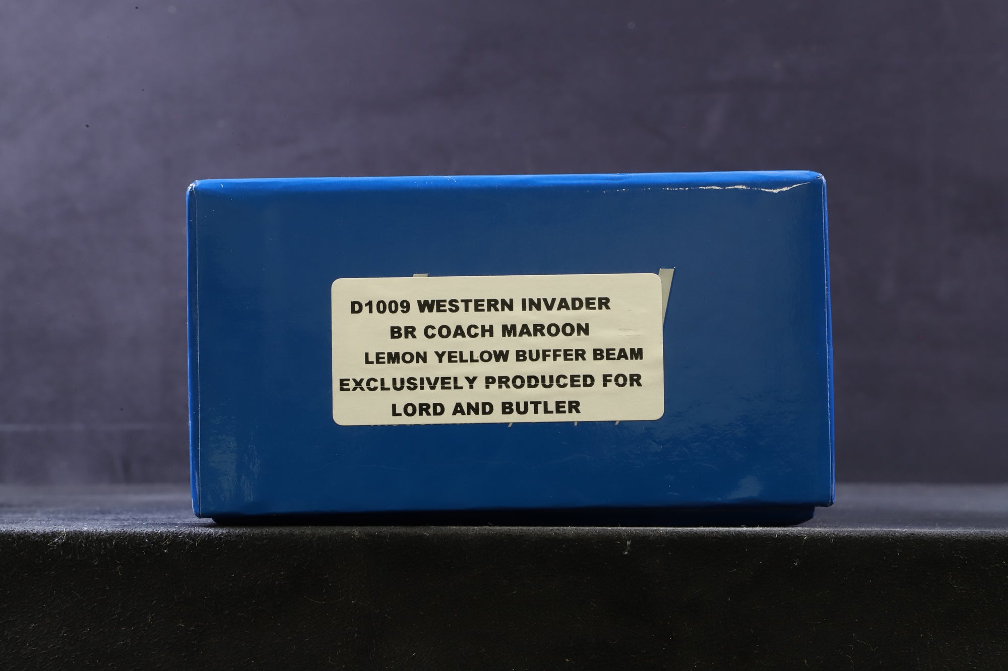 Dapol OO 4D-003-021D Class 52 D1009 'Western Invader' in BR(W) Maroon w/ Lemon Yellow Buffer Beam