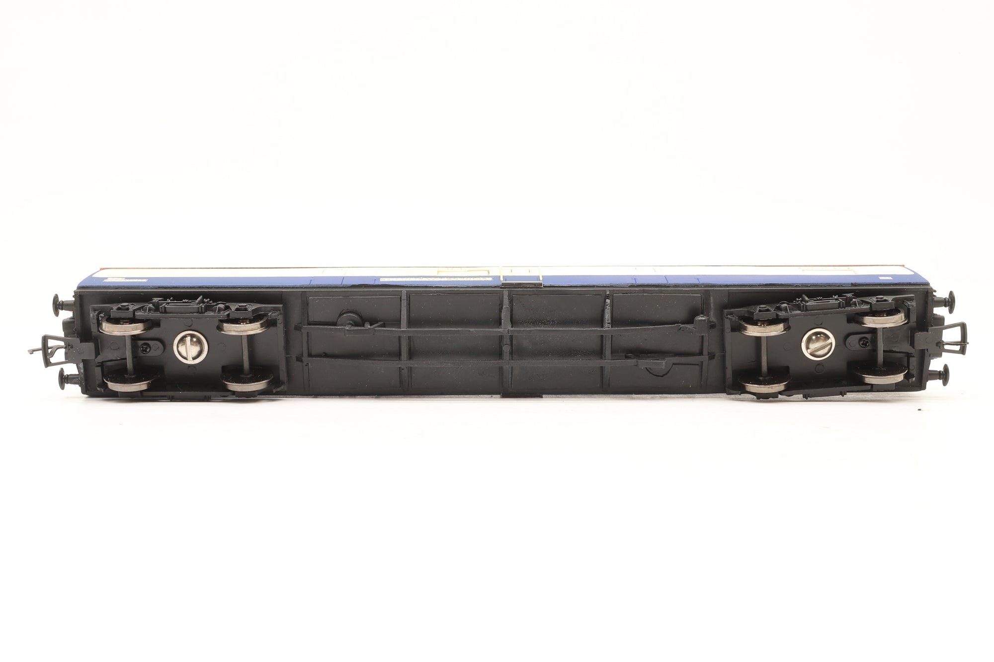 Custom OO Rake of 2x Mk1 QSA Translator Vehicles in HSBC Rail Blue/White