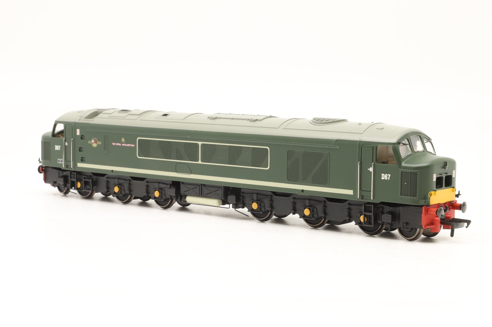 Bachmann OO 32-675 Class 45 D67 'The Royal Artilleryman' in BR Green w/ SYPs
