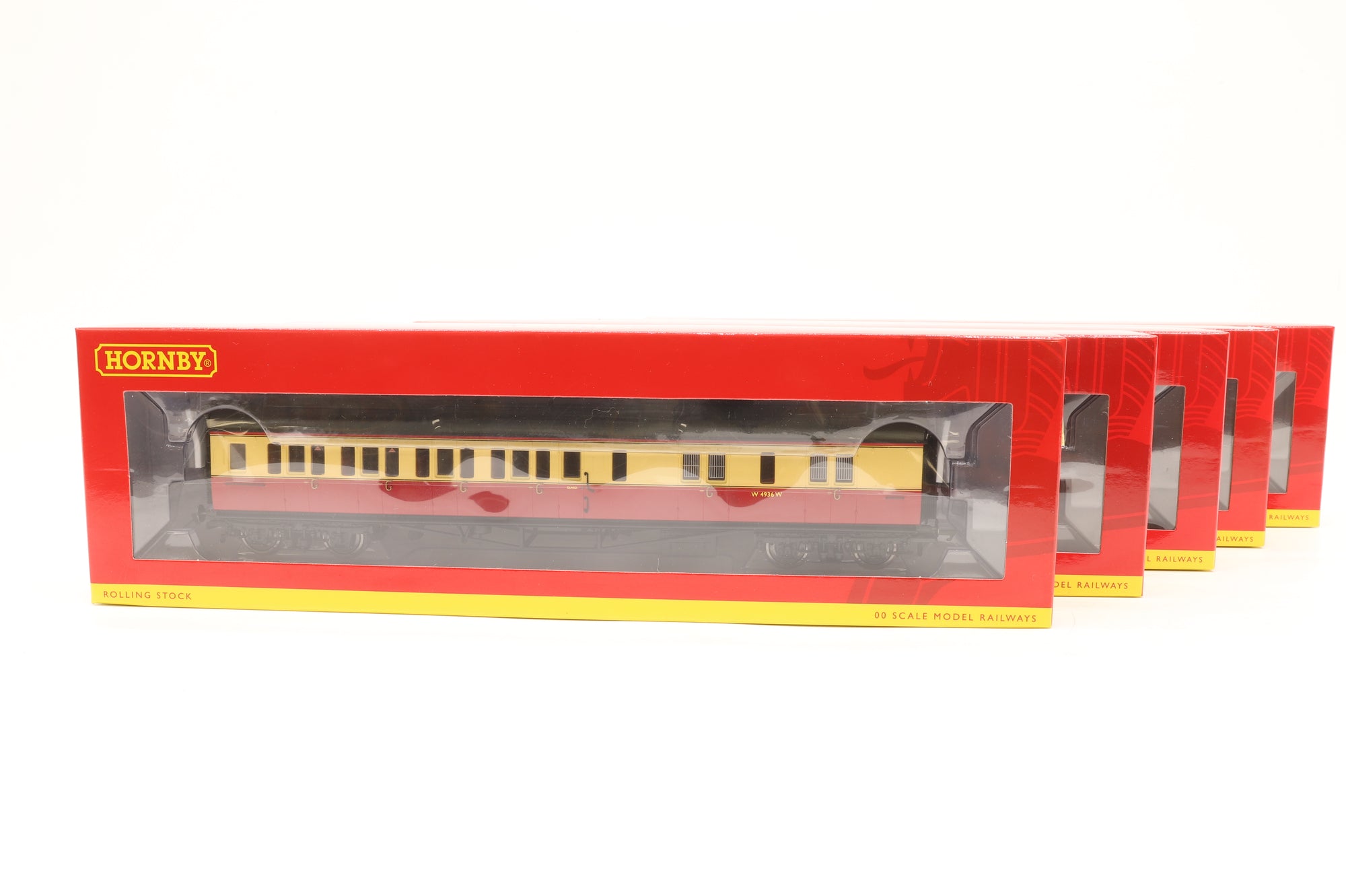 Hornby OO Rake of 5 Collett Coaches in BR(W) Crimson/Cream