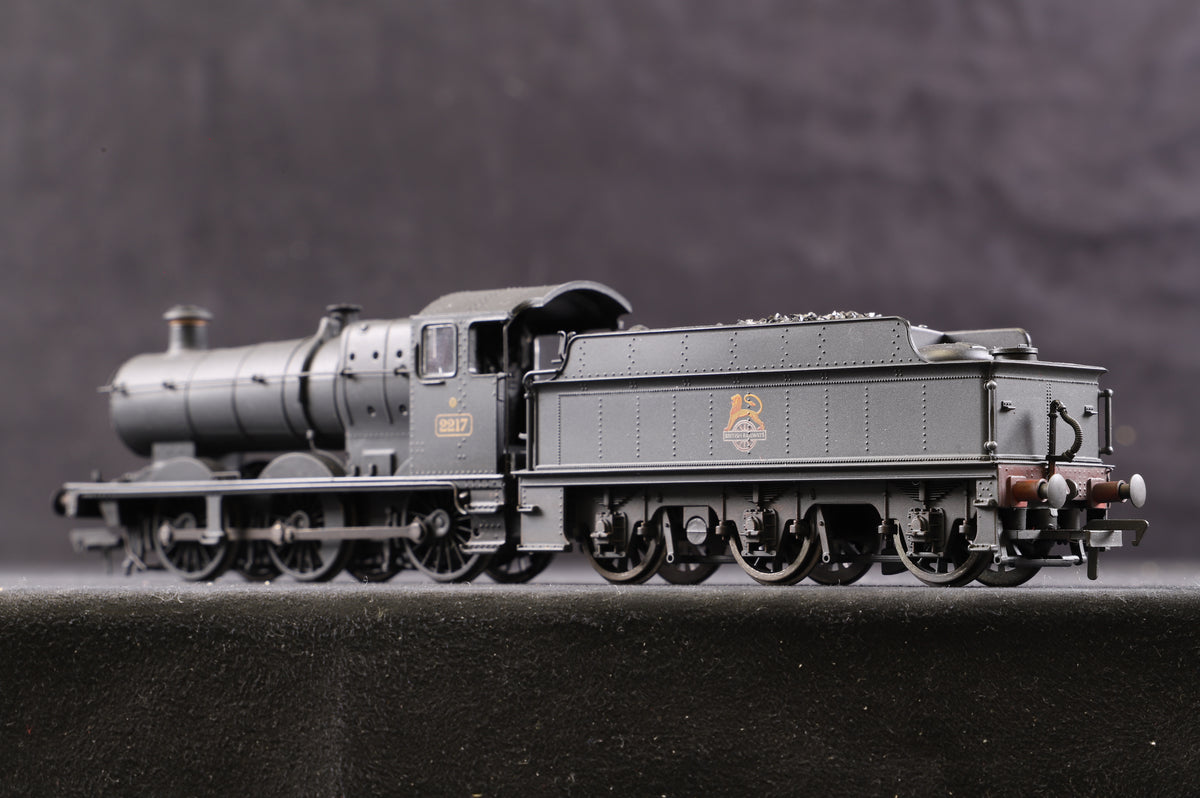 Bachmann OO 32-305 Collett Goods &#39;2217&#39; BR Plain Black E/C Weathered