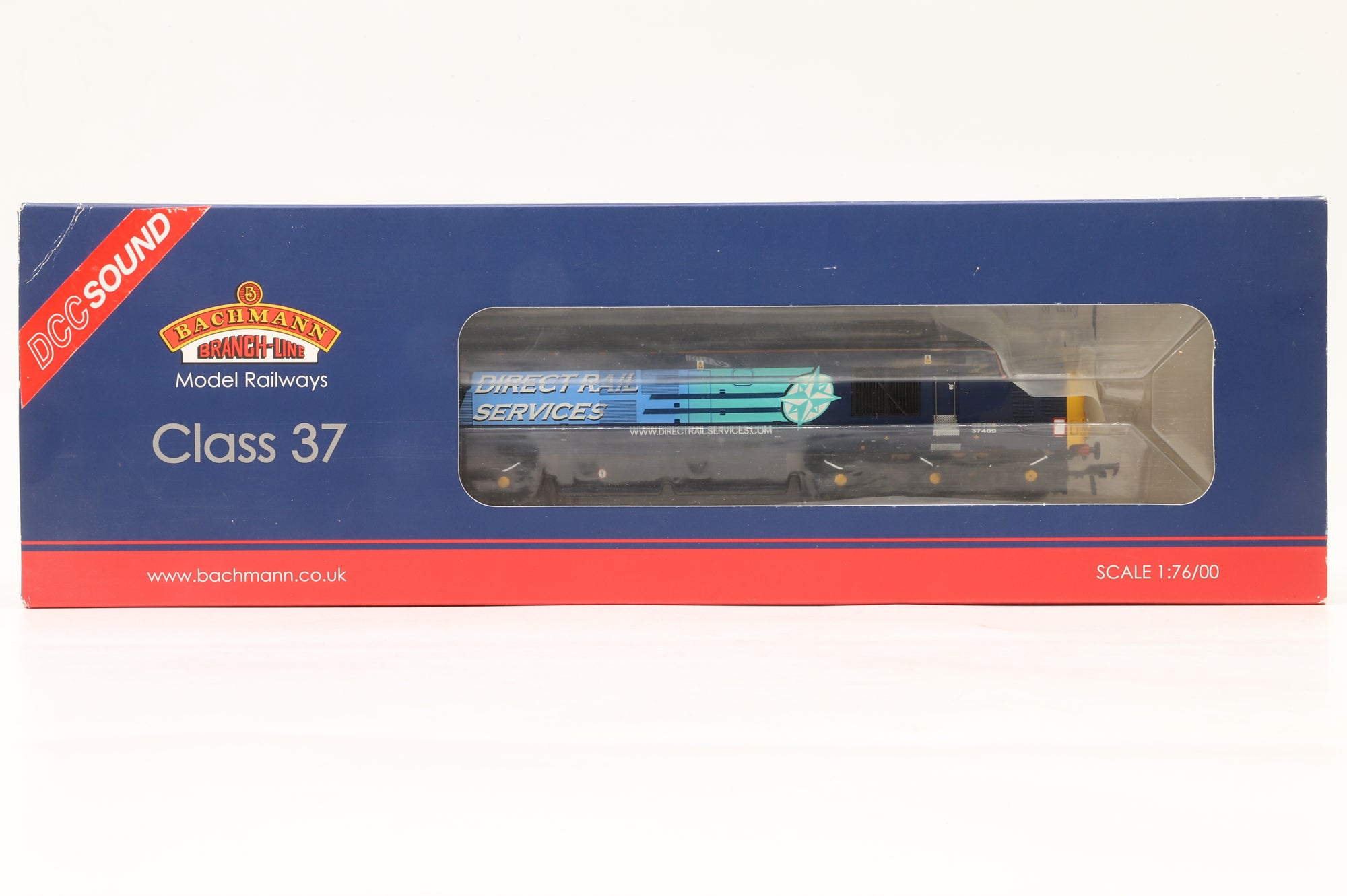 Bachmann OO 32-381QDS Class 37/4 37409 'Lord Hinton' in DRS Livery – DCC Sound