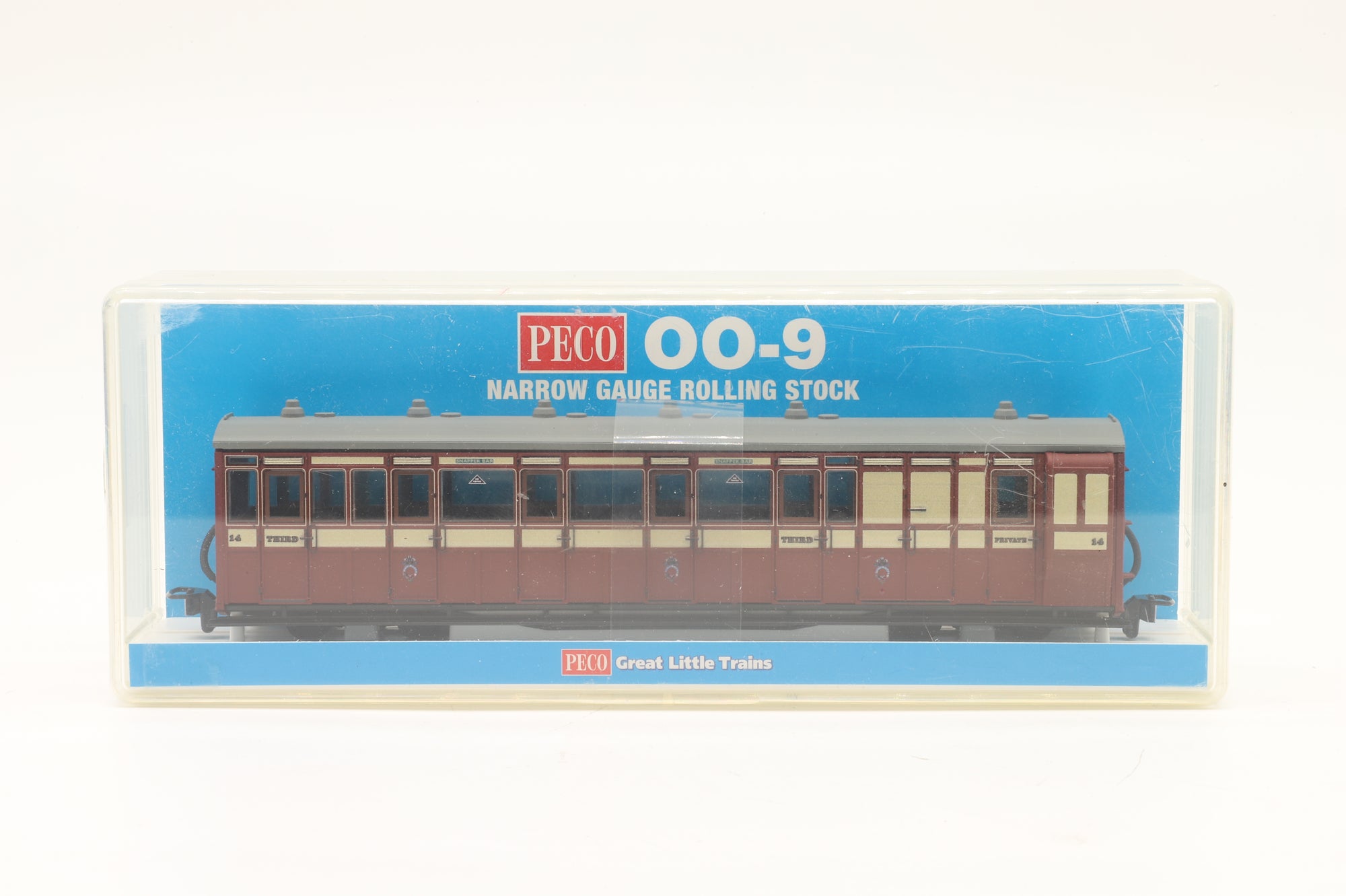 PECO OO-9 GR-420FR Ffestiniog 'Snapper Bar' Coach