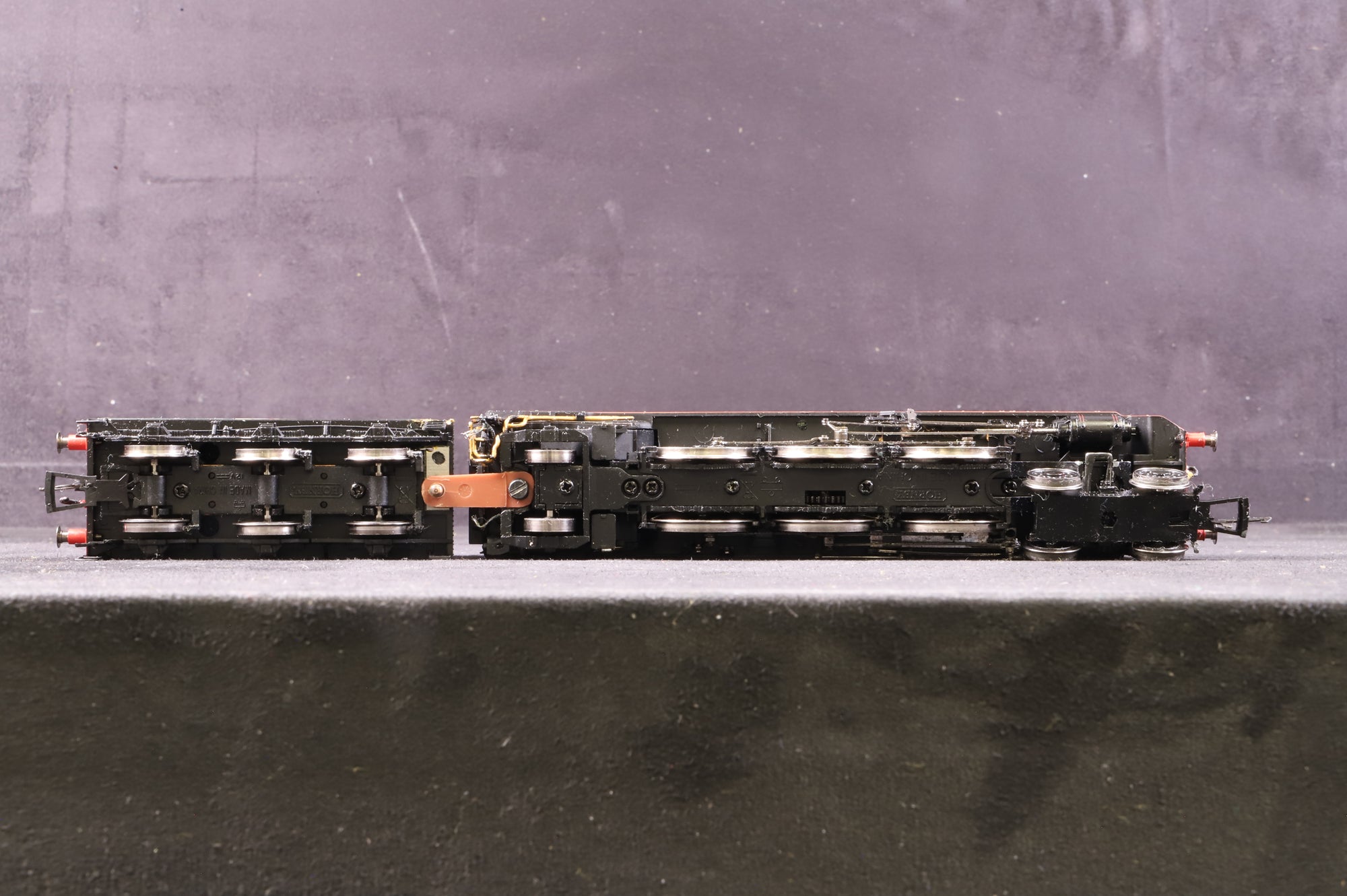 Hornby OO R2606 Battle of Britain Class '34109' Sir Trafford Leigh Mallory' BR Lined Green L/C