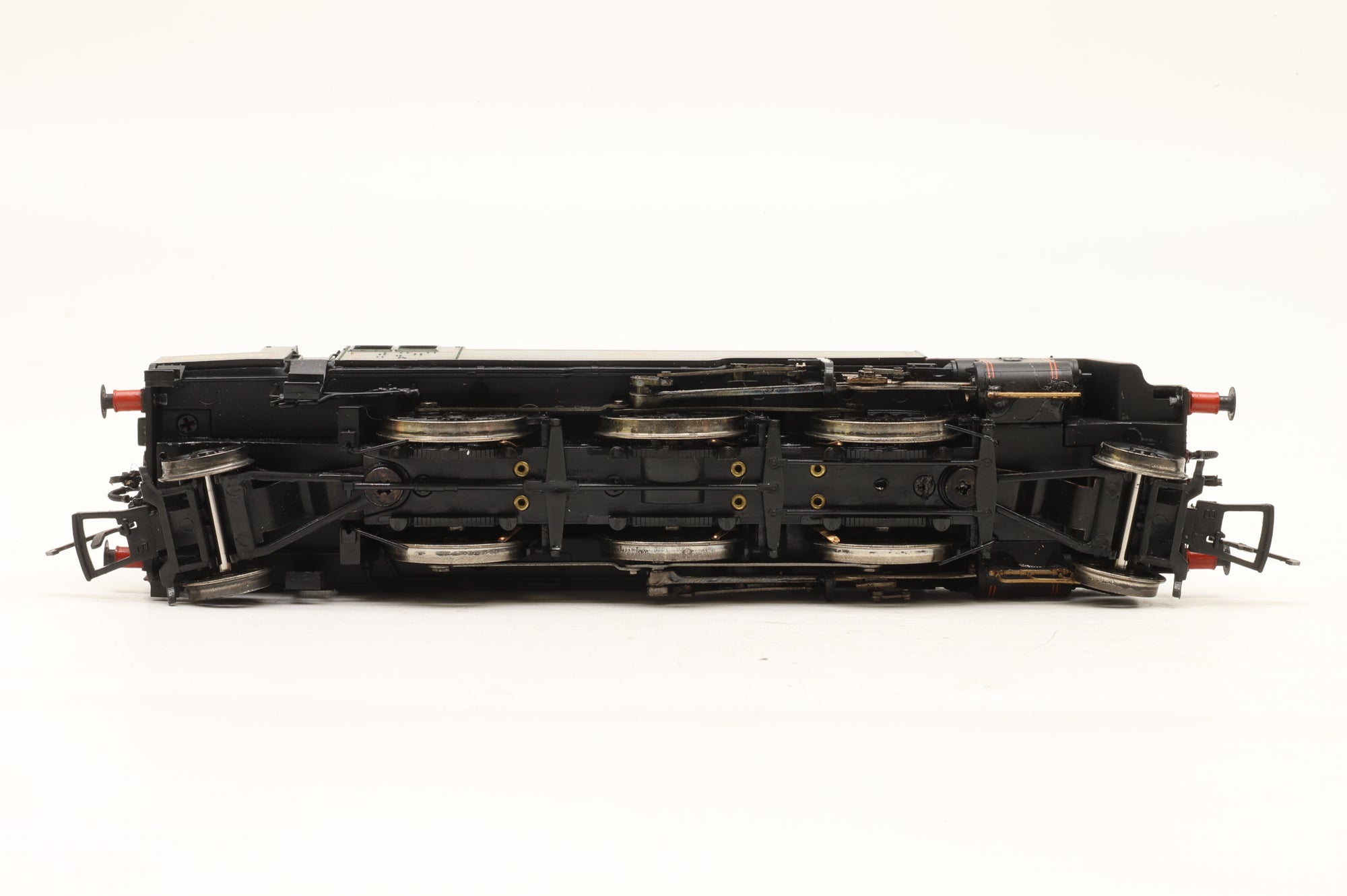 Bachmann OO 31-976A BR Standard Class 3MT No. 82030 BR Lined Green Late Crest
