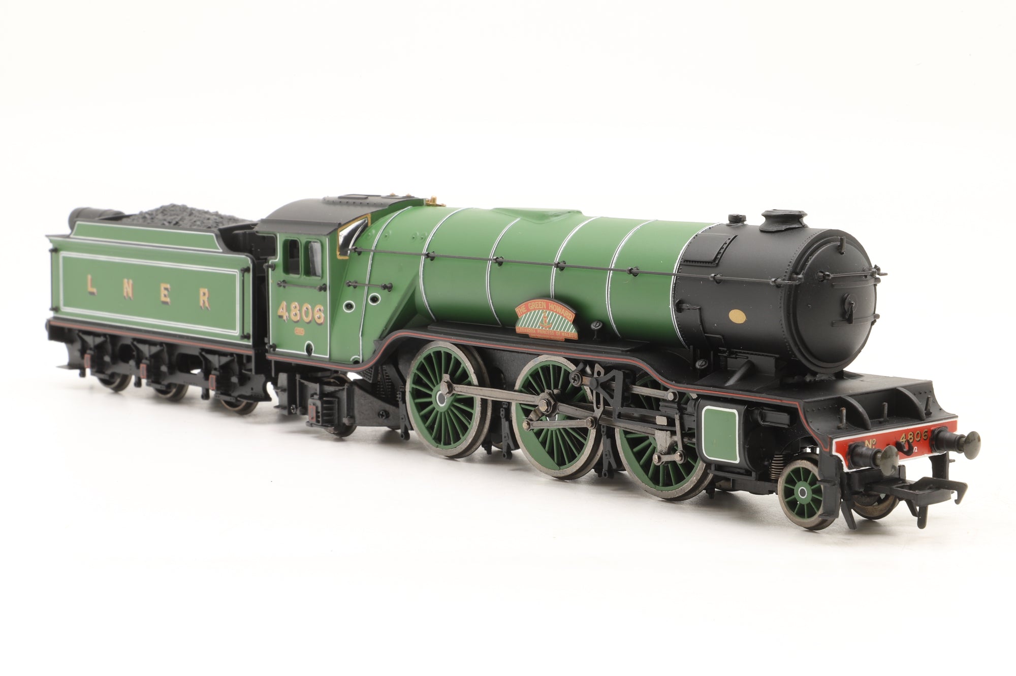 Bachmann OO 31-560 Class V2 '4806' 'Green Howard'LNER Darlington Green Stepped Tender