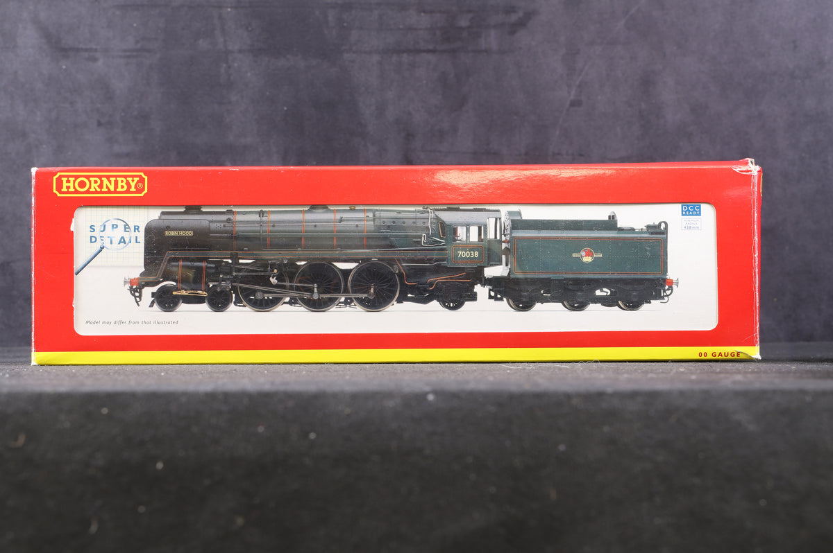 Hornby OO R2719 Class 7P6F 4-6-2 Britannia 70038 &quot;Robin Hood&quot; in BR Green with late crest