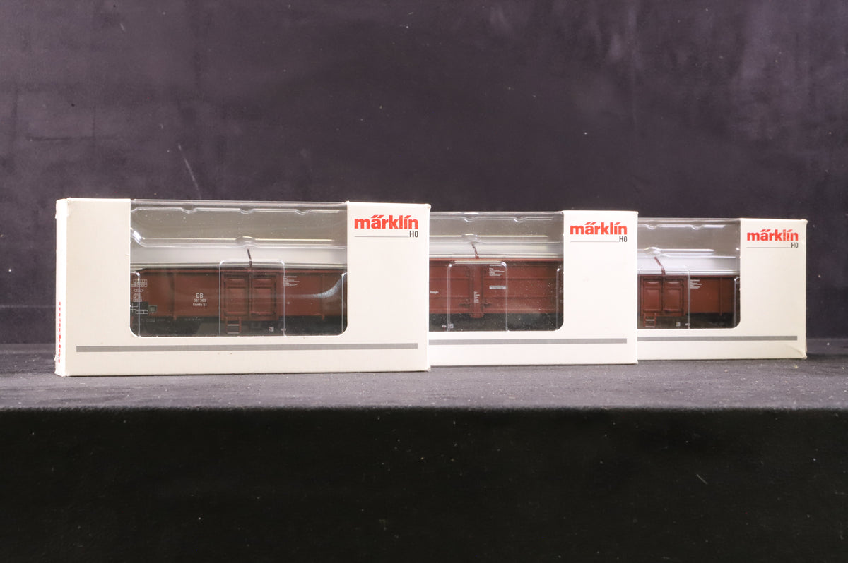 Marklin HO Rake Of 3 Mixed DB Wagons Inc. 46192-05, 00769-13 &amp; 00765-02