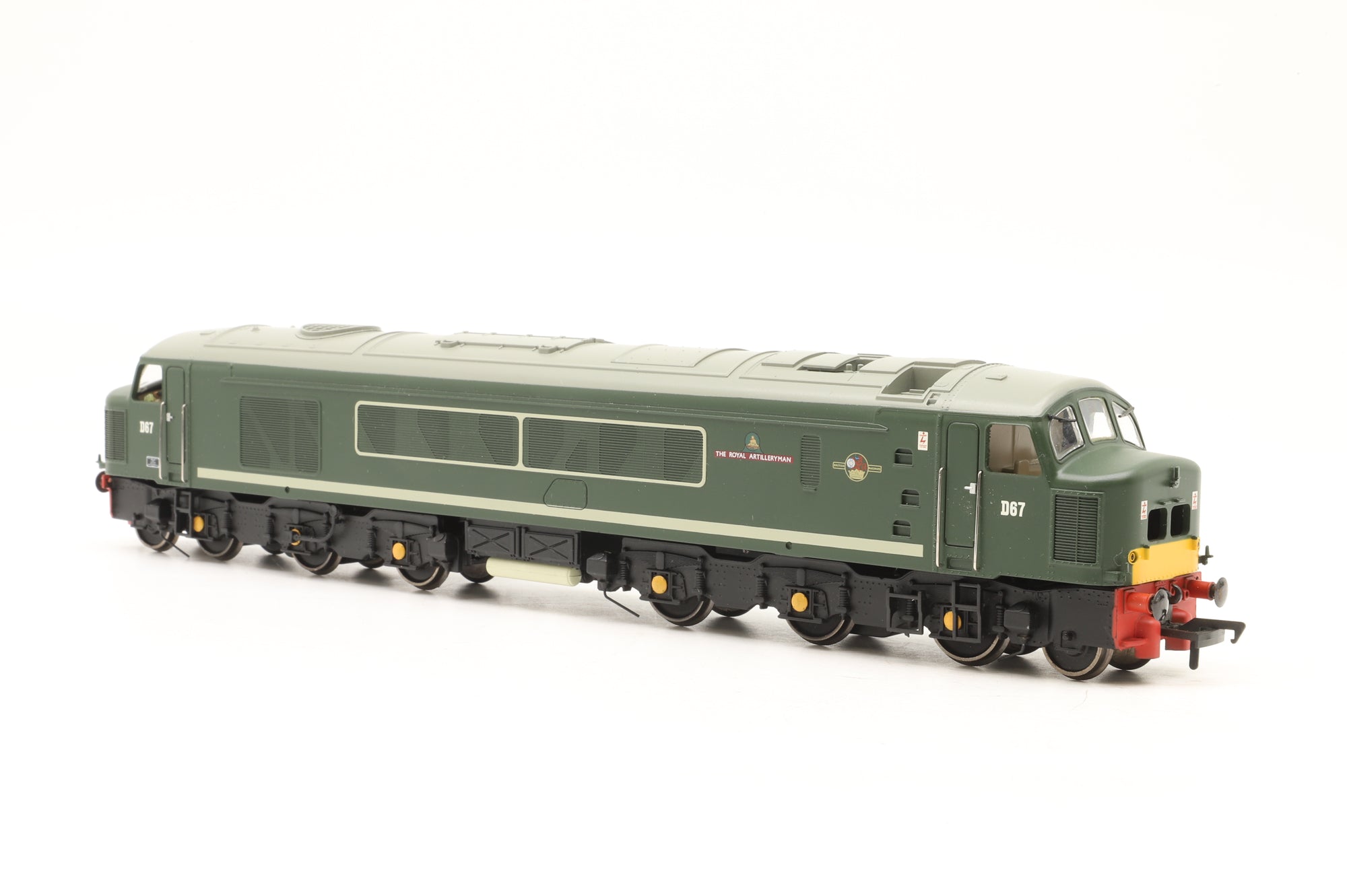 Bachmann OO 32-675 Class 45 D67 'The Royal Artilleryman' in BR Green w/ SYPs