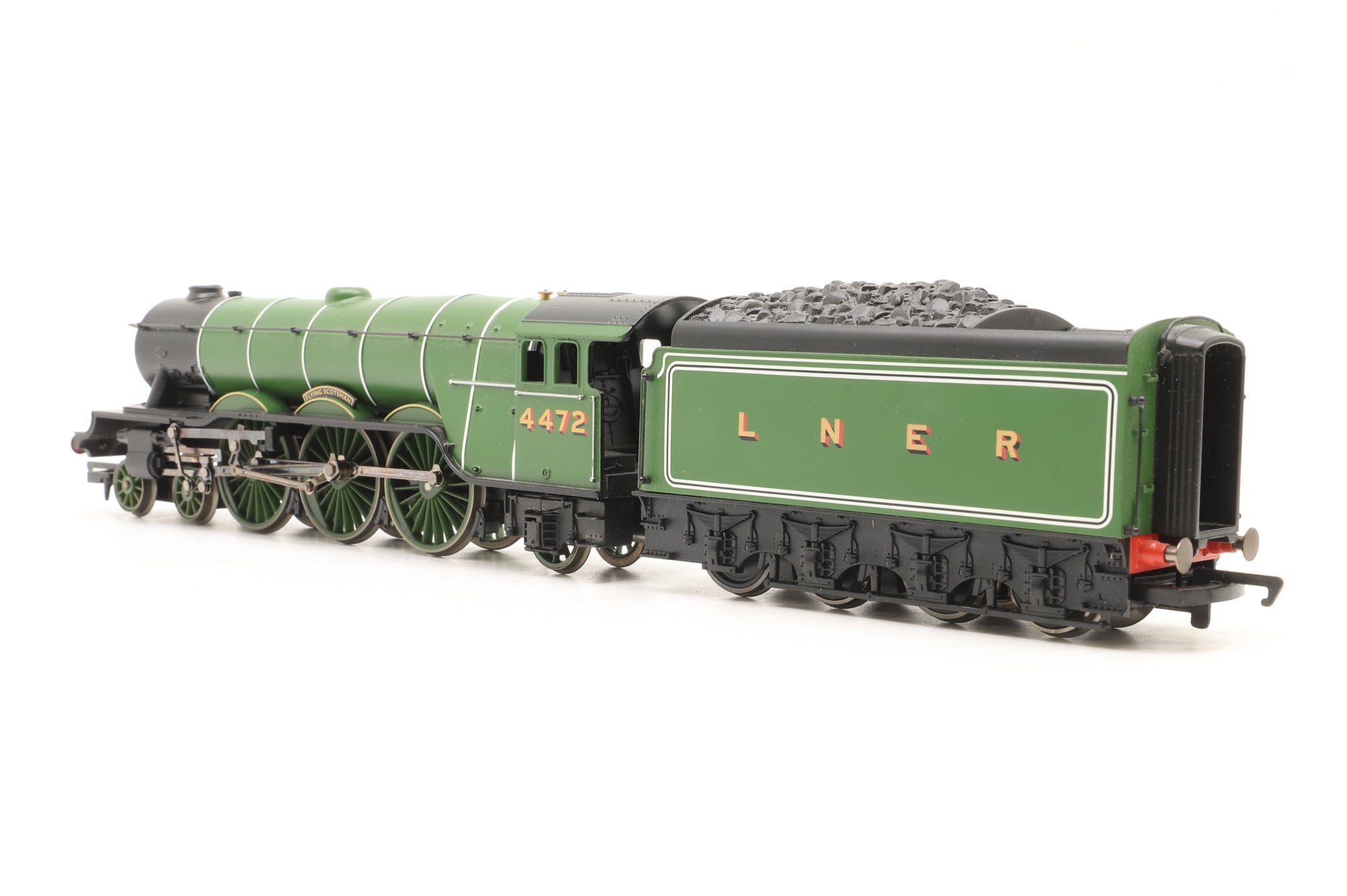 Hornby OO A1 'Flying Scotsman' '4472' & 4 LNER Non-Corridor Teak Coaches
