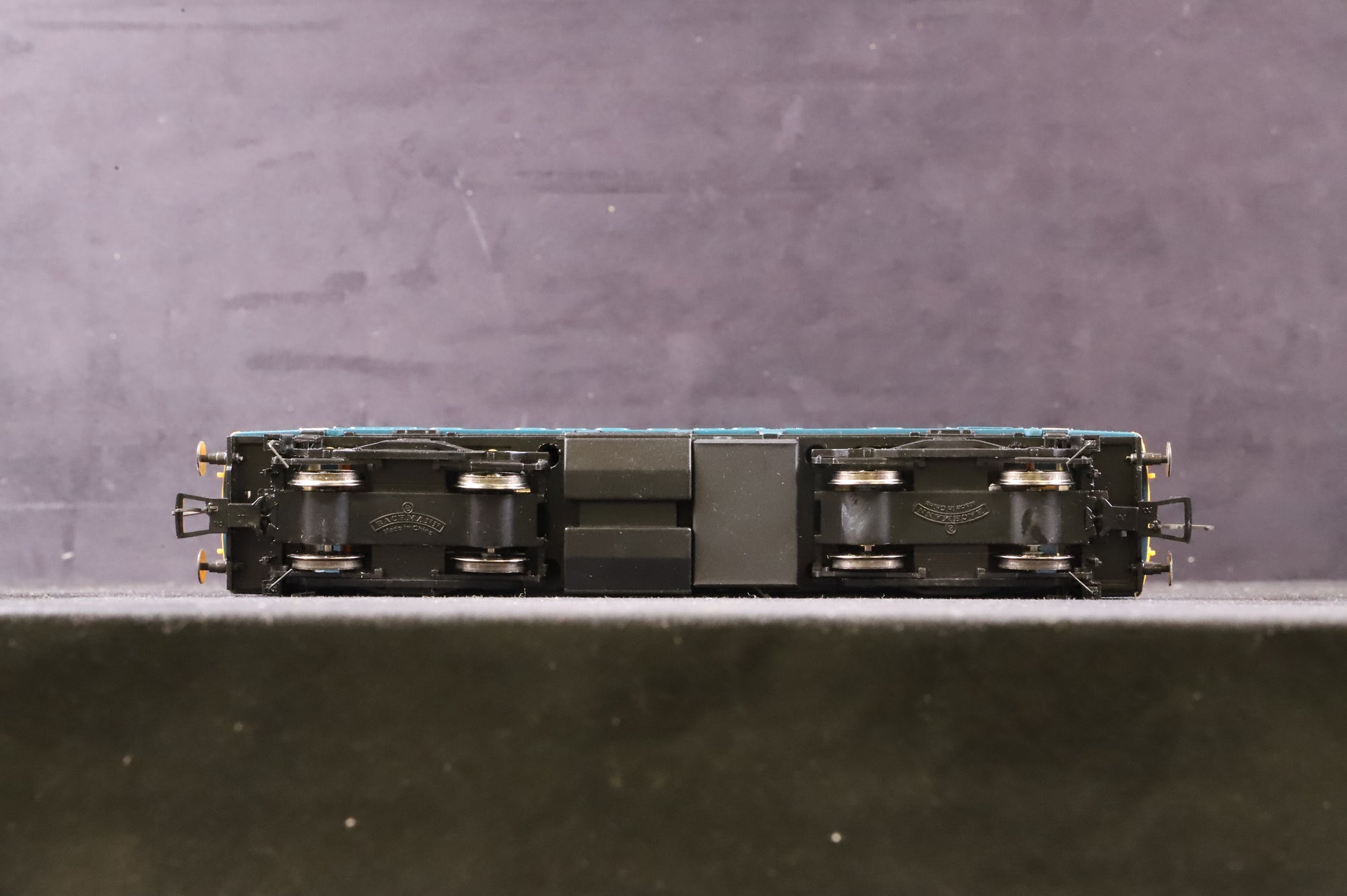 Bachmann OO Class 25 '25054' BR Blue Full Yellow Ends