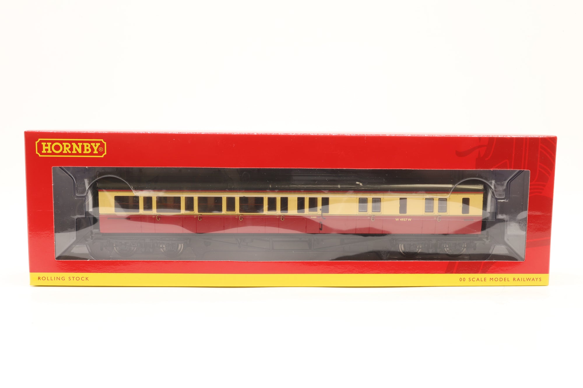 Hornby OO Rake of 5 Collett Coaches in BR(W) Crimson/Cream