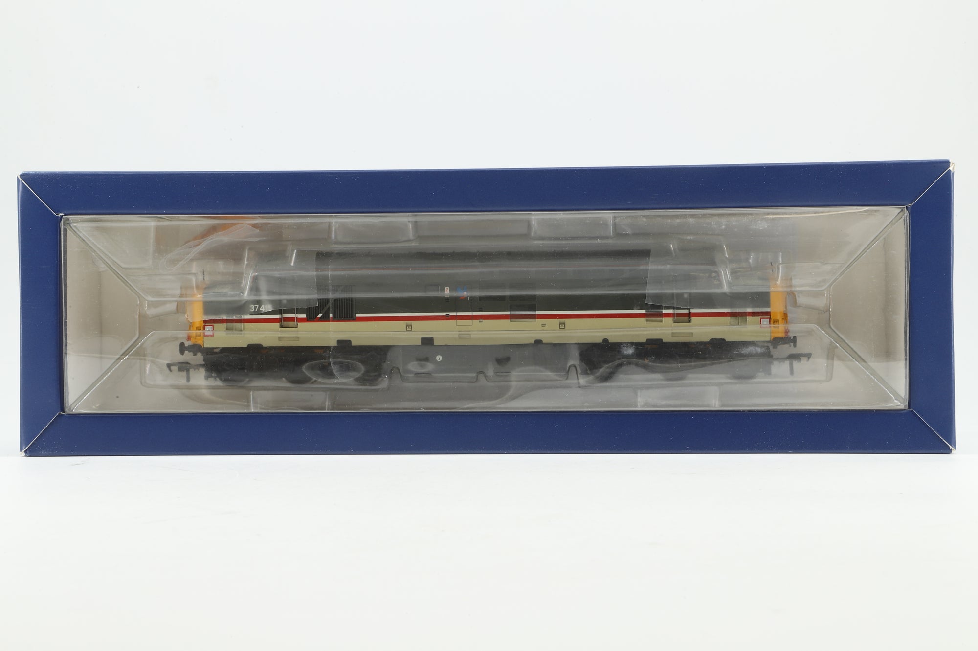 Bachmann OO 32-385 Class 37/4 37415 in Intercity Executive Livery