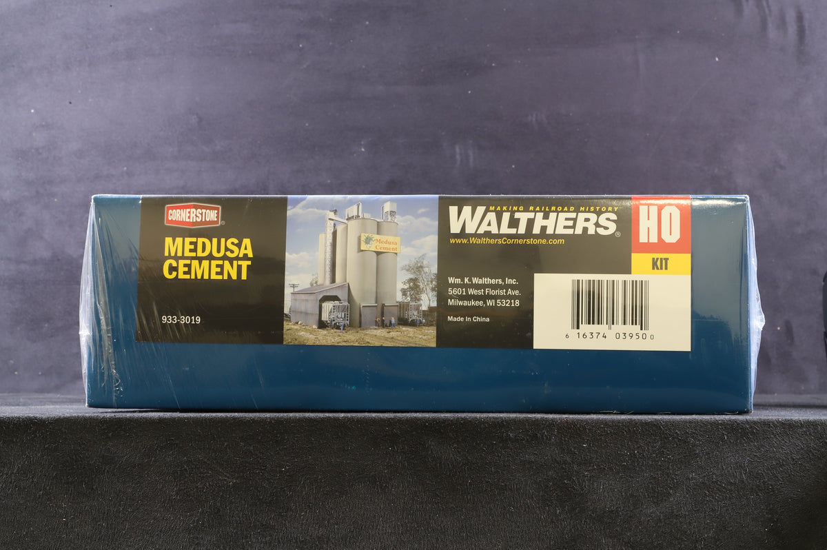Walthers HO Medusa Cement Plastic Kit