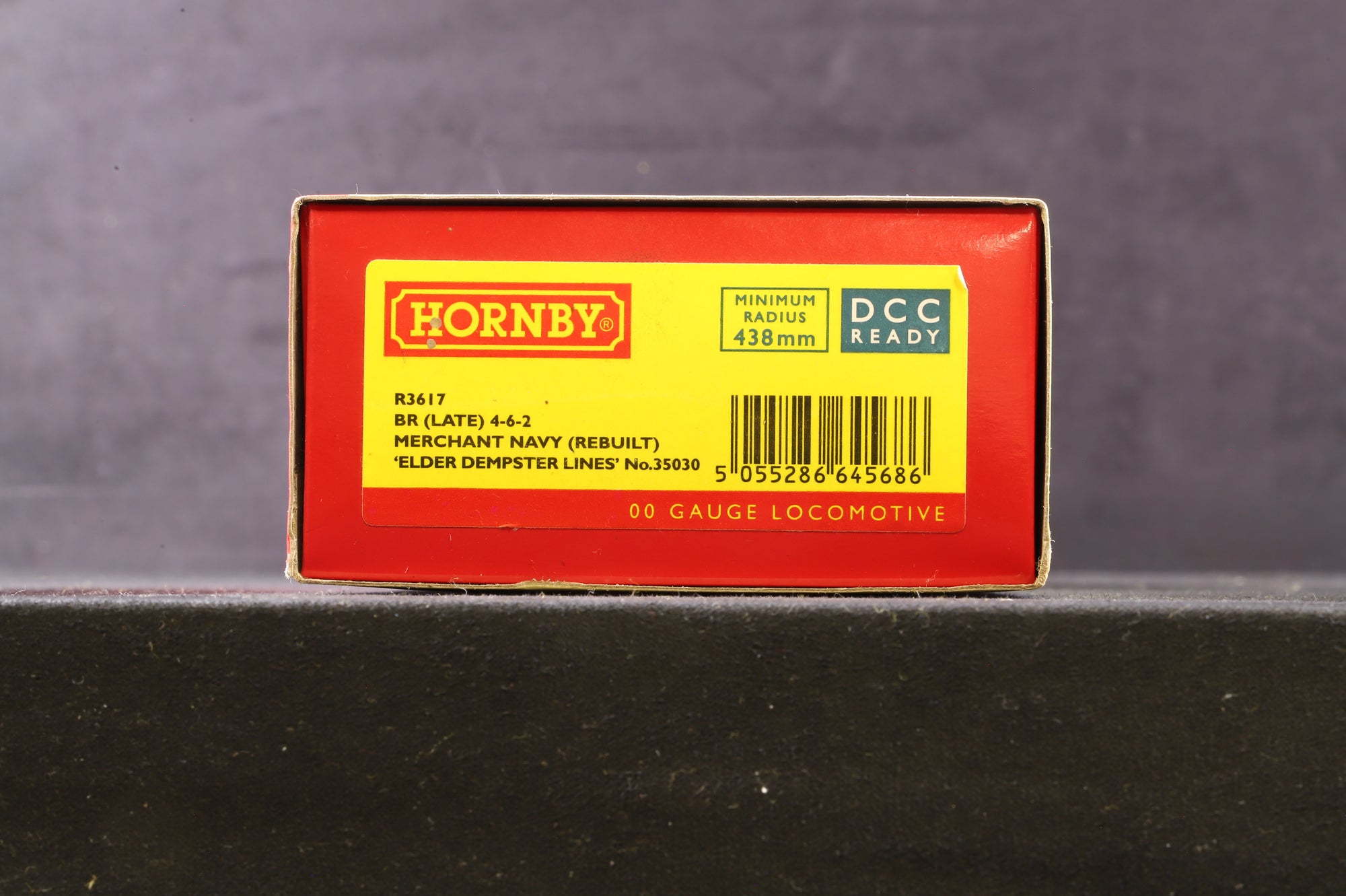 Hornby OO R3617 Rebuilt Merchant Navy Class '35030' 'Elder Dempster Lines' BR Lined Green L/C