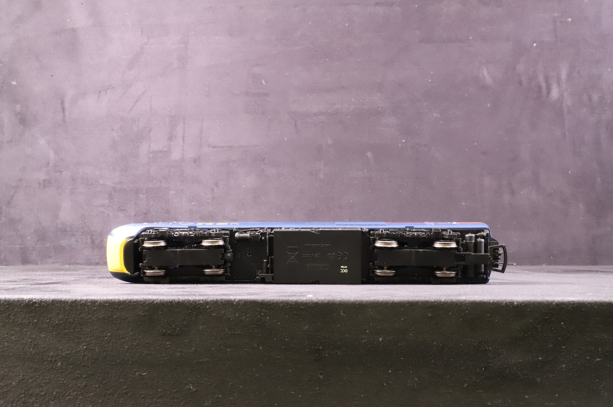 Hornby OO R2703X Class 43 HST GNER Pack DCC Fitted