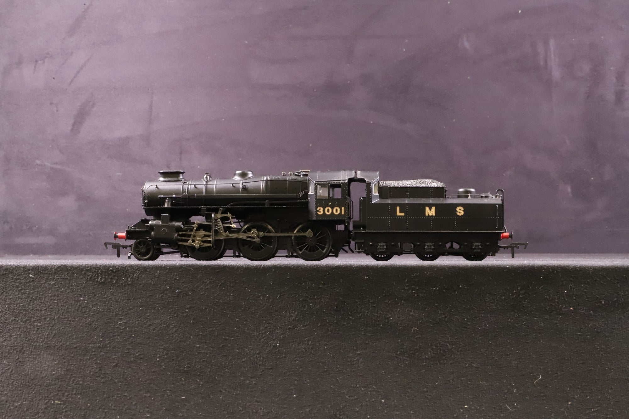Bachmann OO 32-575 Ivatt Class 4 '3001' LMS Black Double Chimney