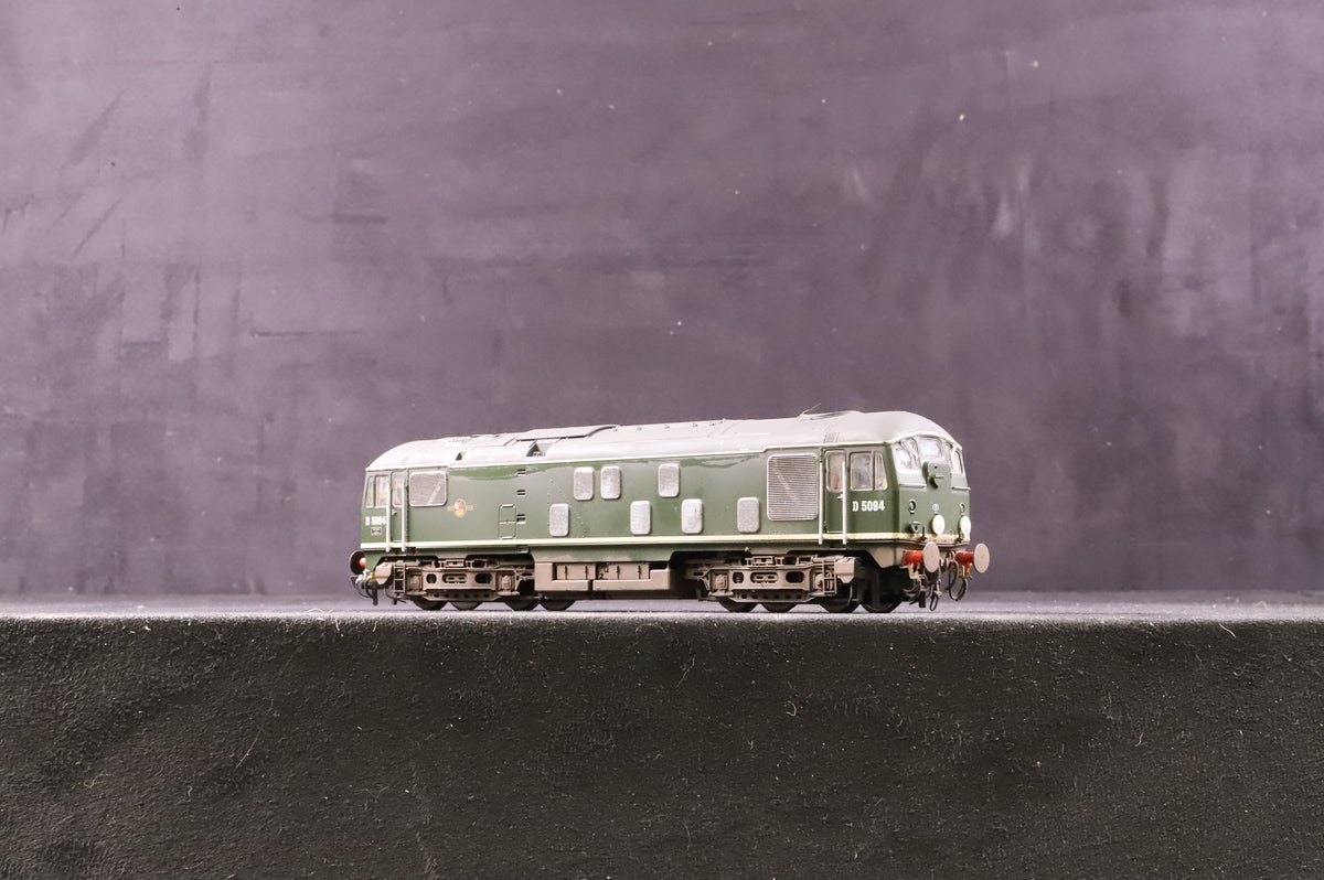 Bachmann OO 32-443 Class 24/1 &#39;D5094&#39; BR Green, Weathered