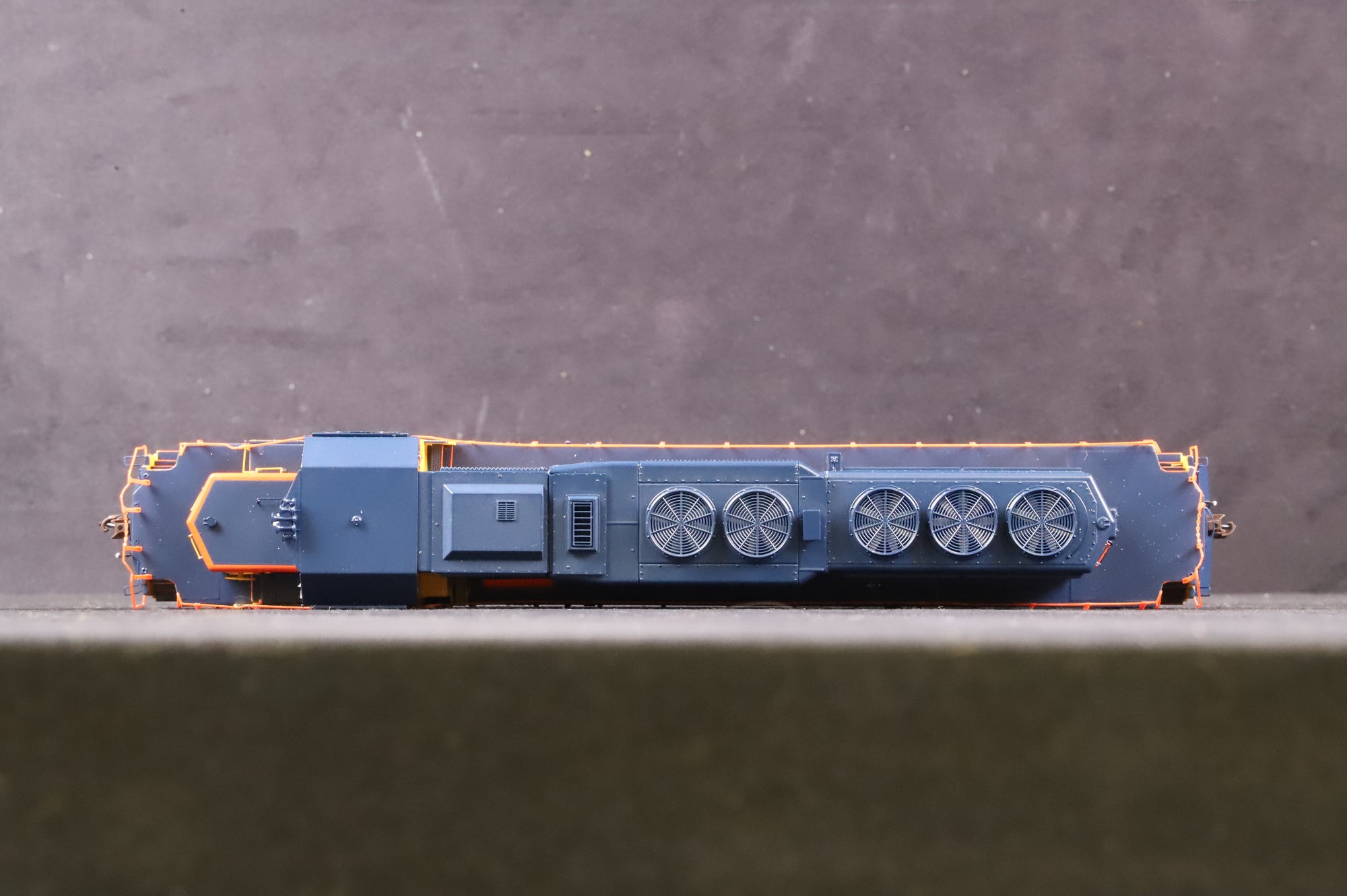 Athearn HO ATH2087 SD40-2 Diesel Locomotive '7613' B&O Chessie System DCC Sound