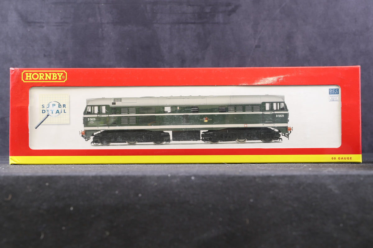 Hornby OO R3144A Class 31 D5829 in BR green with small yellow panel