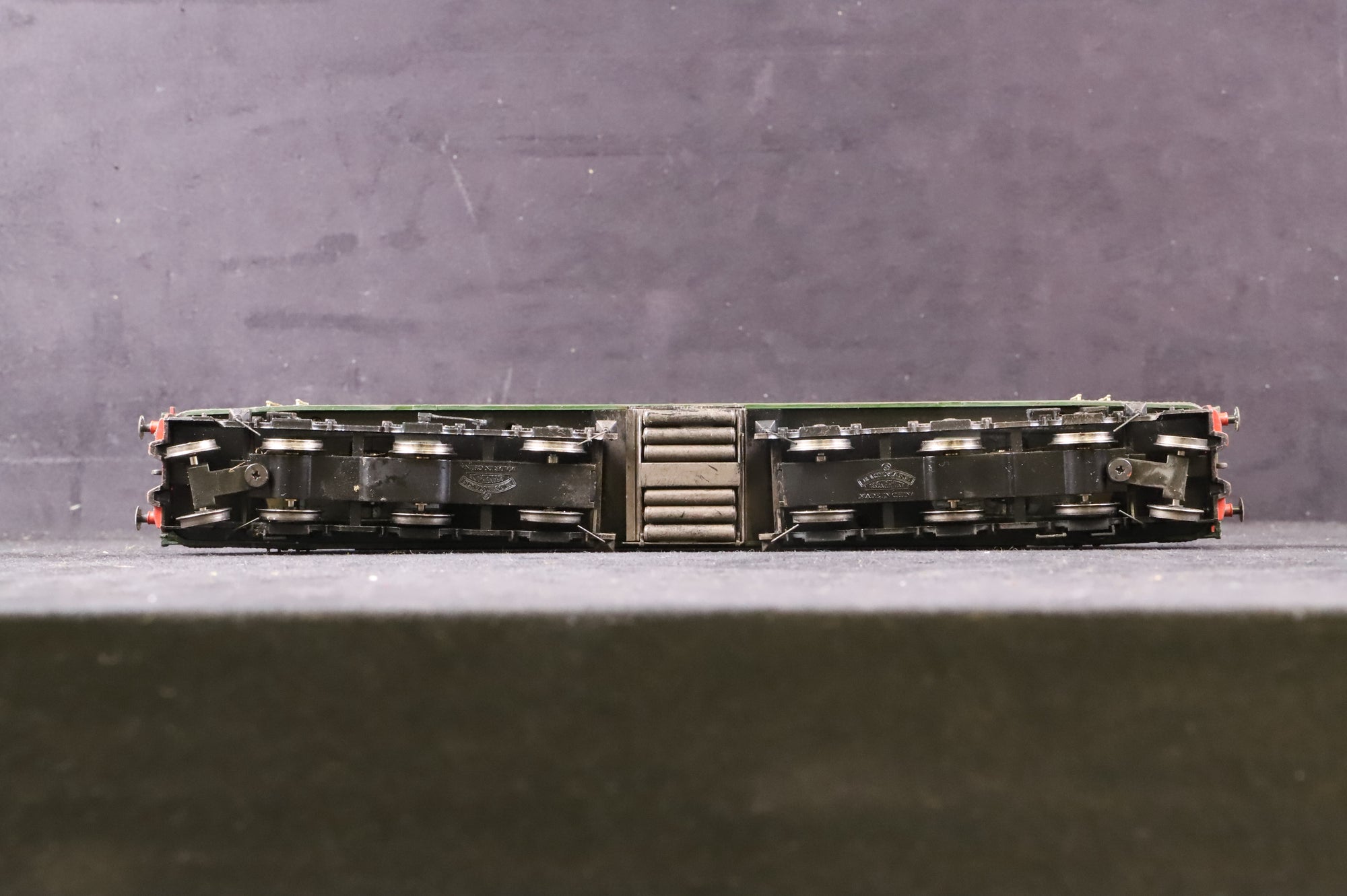 WORKSHOP Bachmann OO Class 45 D13 in BR Green w/ Small Yellow Panels - Partly Weathered