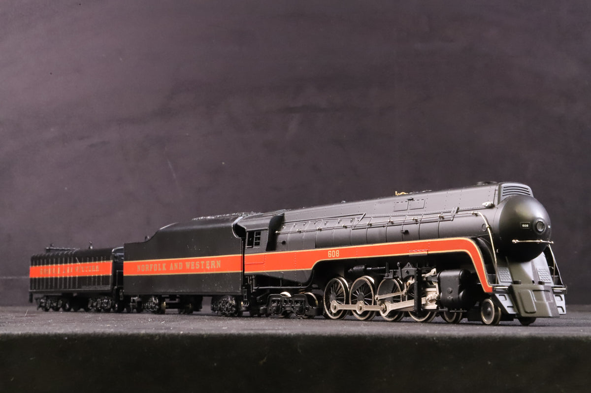 Bachmann HO 41-0678-A4 Norfolk &amp; Western Class J Double Tender Train Pack