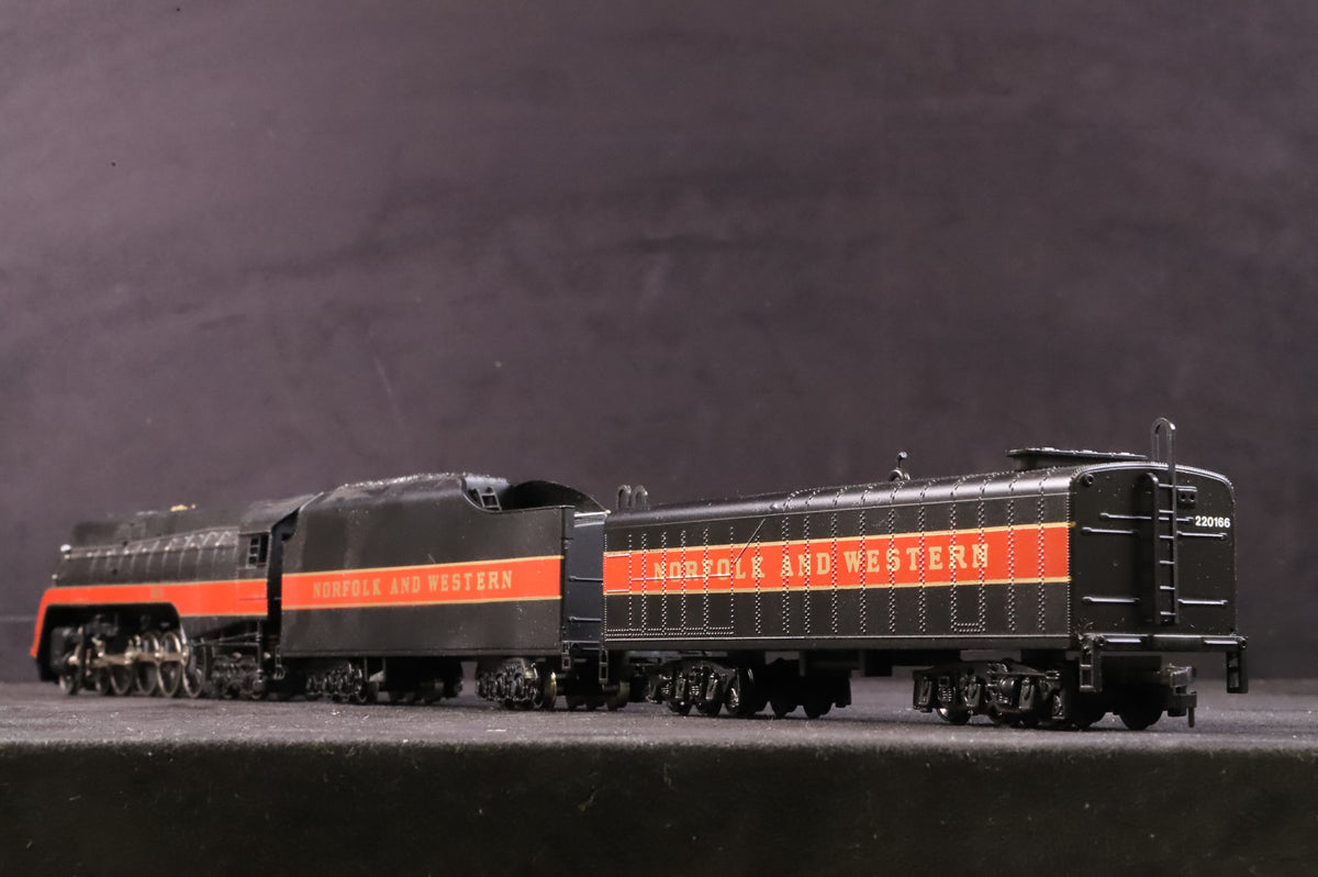 Bachmann HO 41-0678-A4 Norfolk &amp; Western Class J Double Tender Train Pack