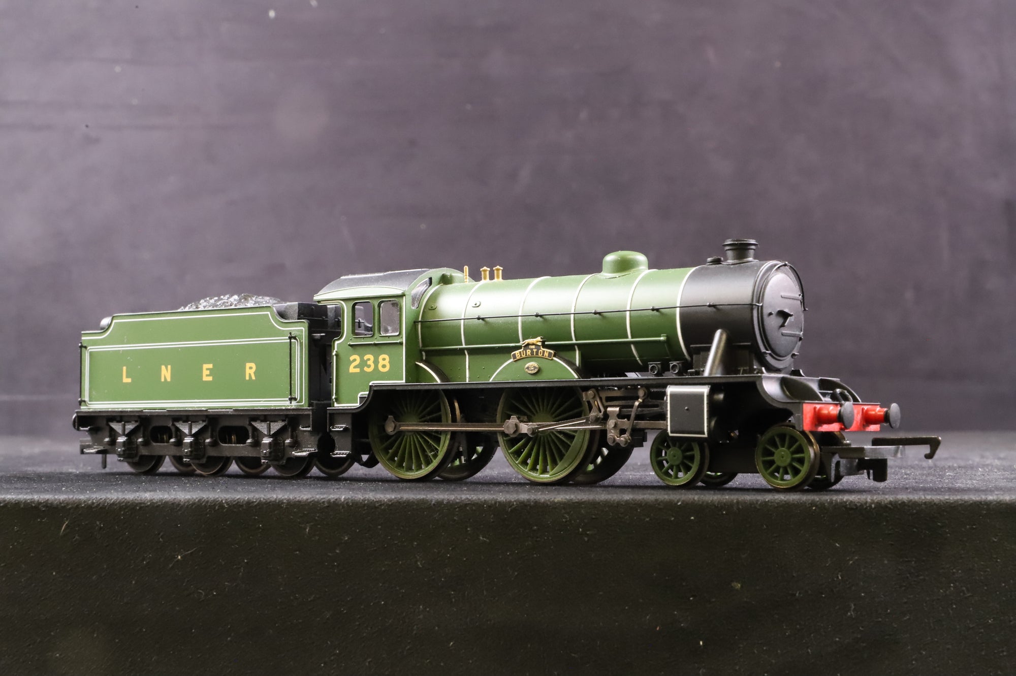 WORKSHOP Hornby Railroad OO R3296X Class D49/1 Hunt 'The Burton' '238' LNER Green DCC Fitted NON RUNNER