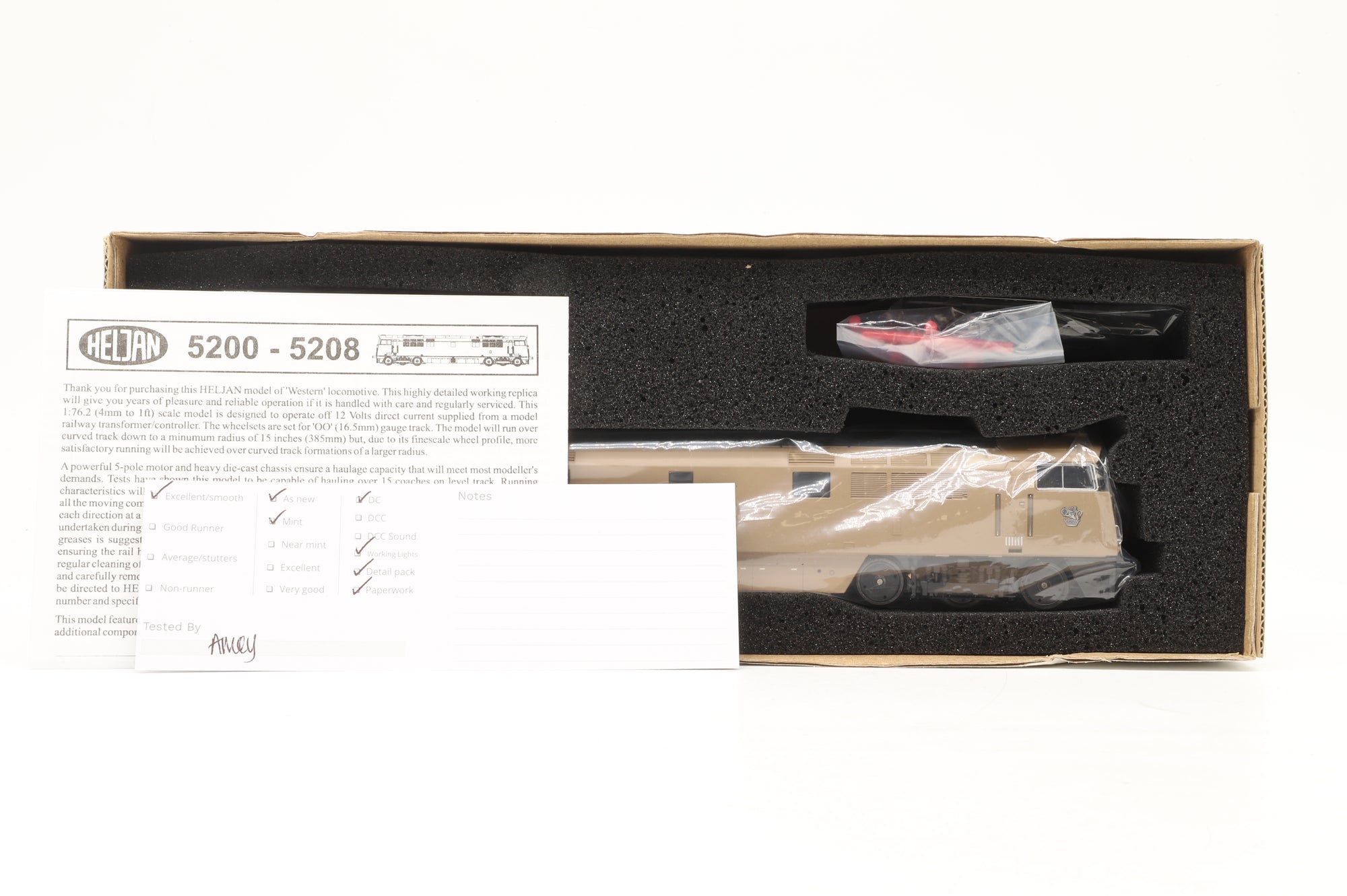 Heljan OO 5204 Class 52 Western D1000 'Western Enterprise' Desert Sand