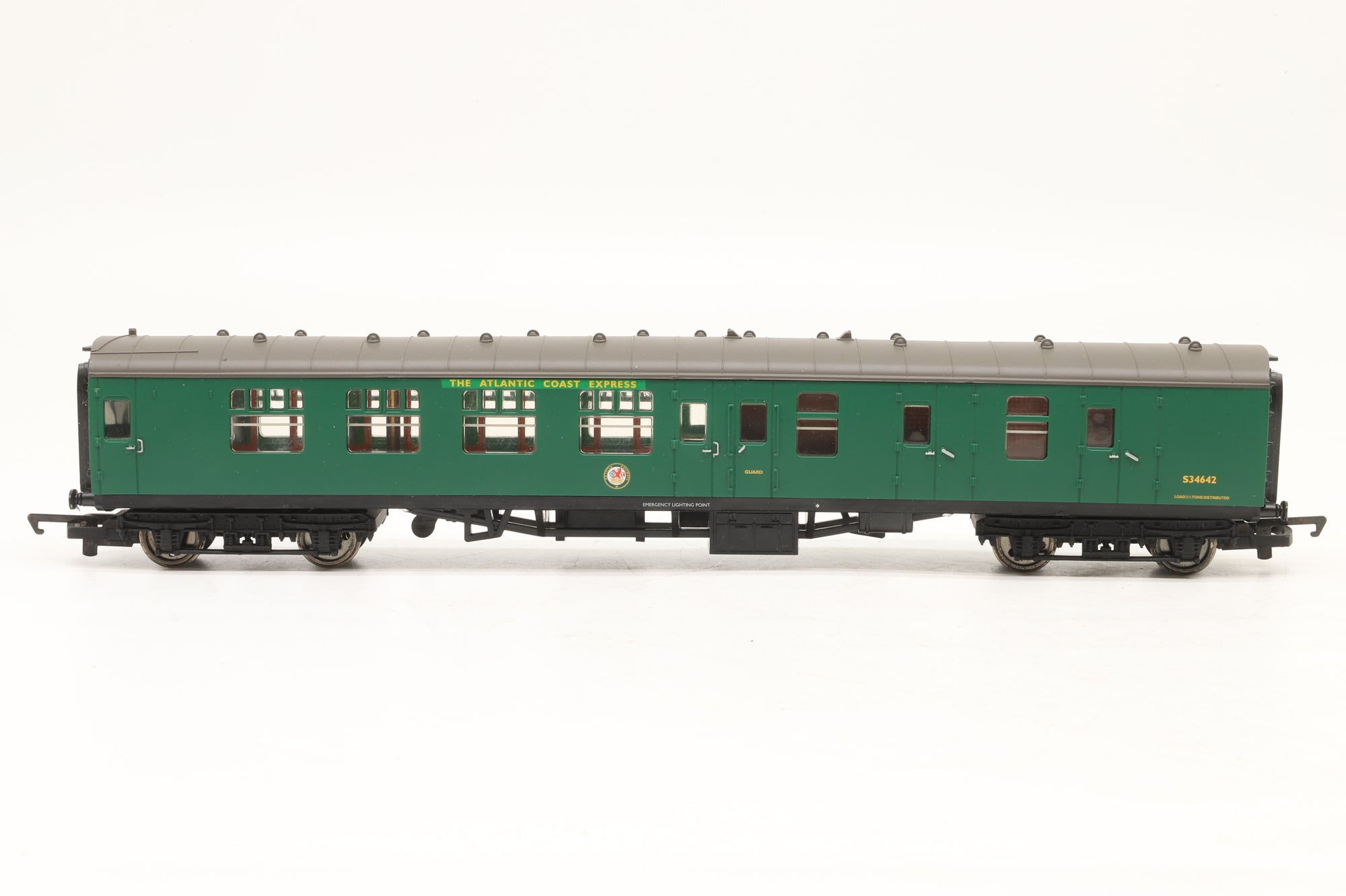 Hornby OO R4140 Atlantic Coast Express Coach Pack